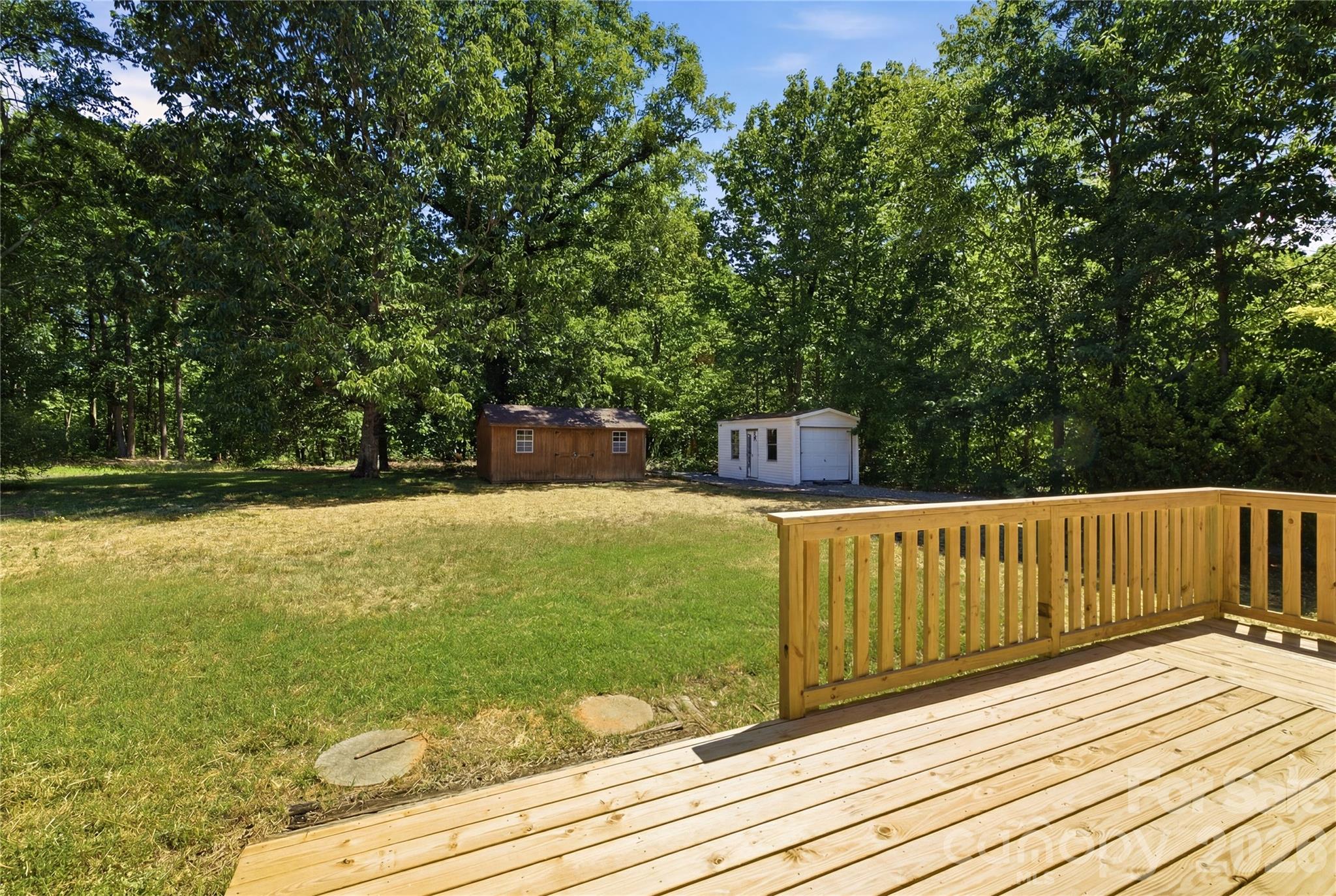 3940 Teaberry Lane — Newton