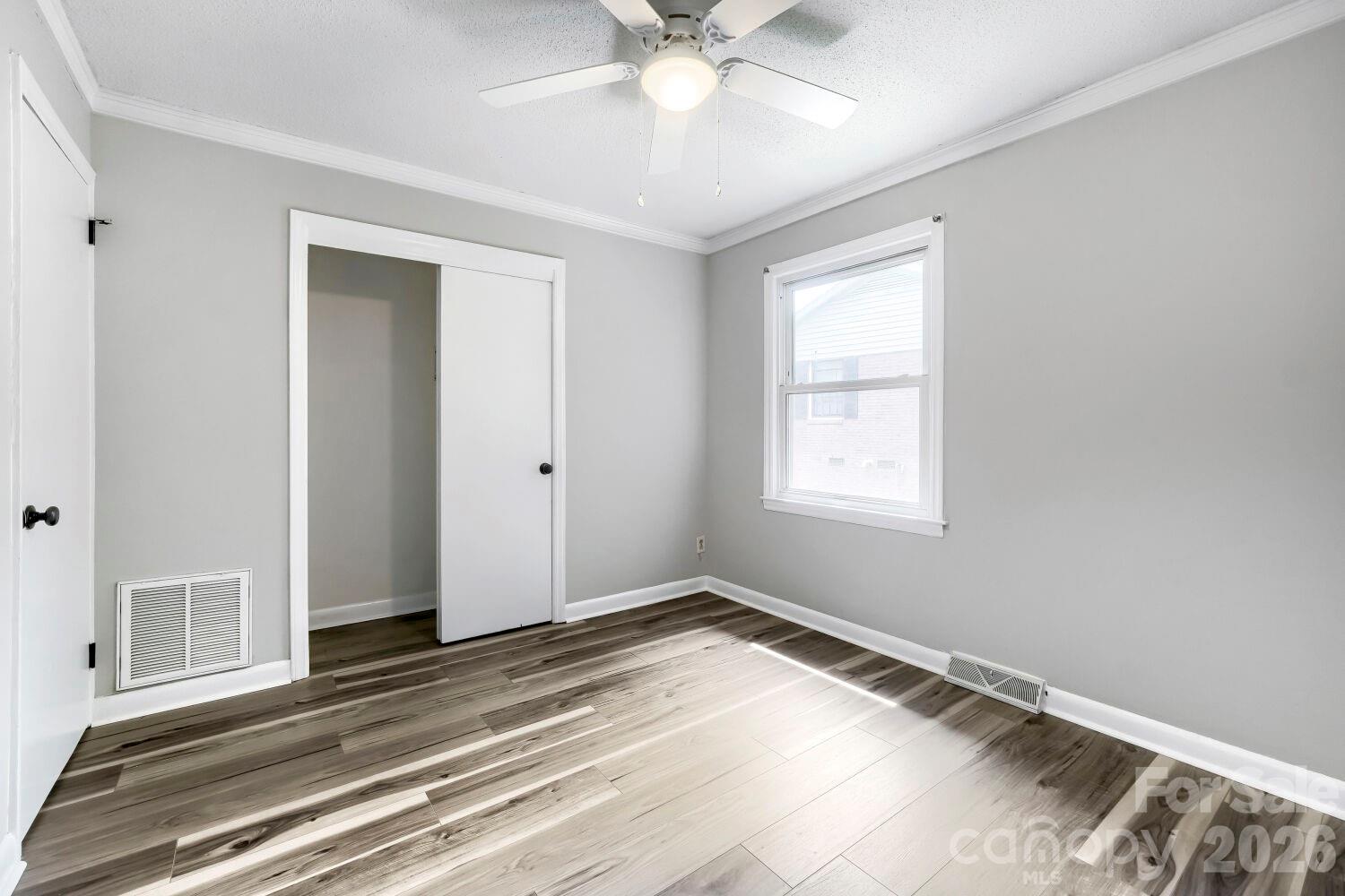 221 Eden Circle — Pineville