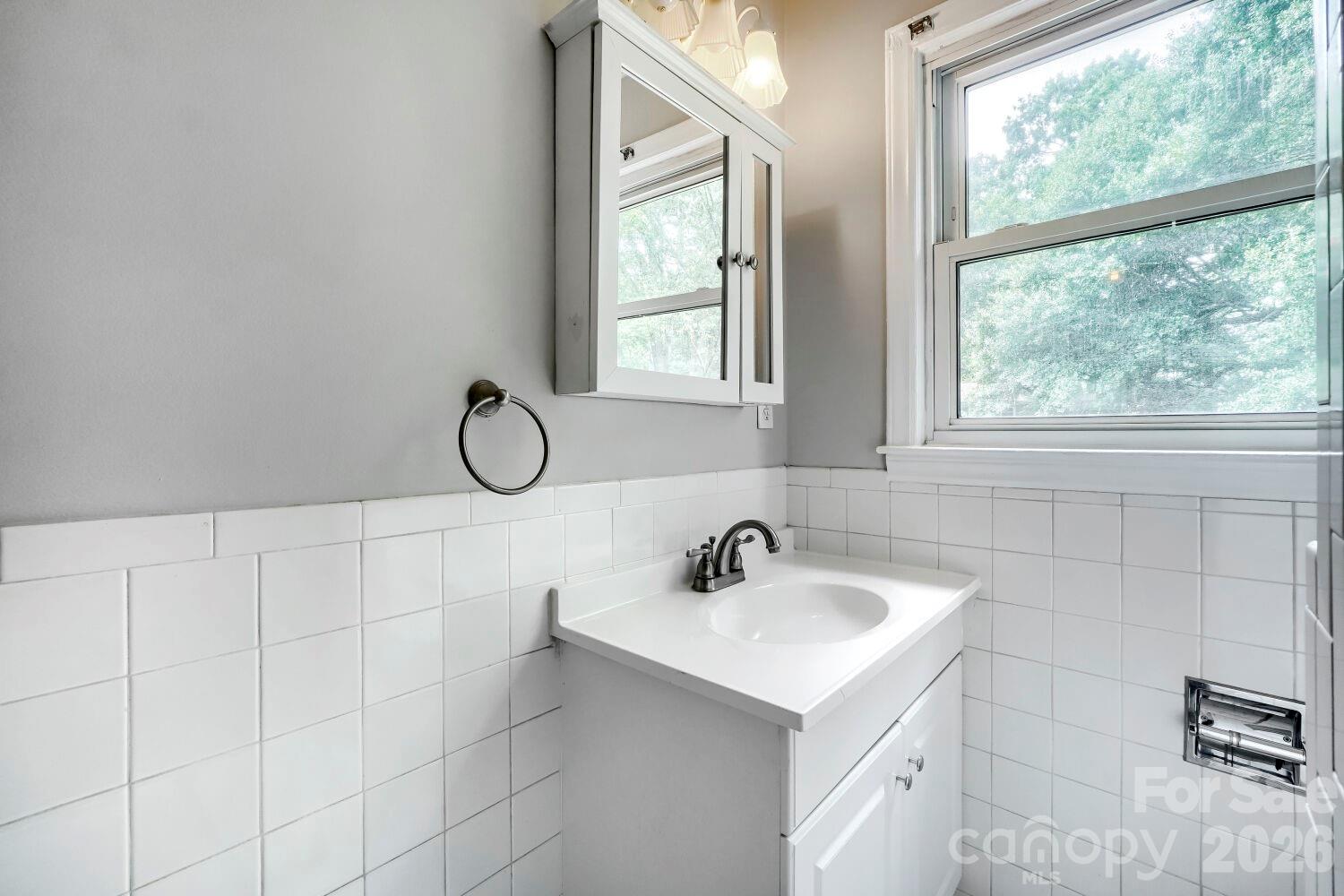 221 Eden Circle — Pineville