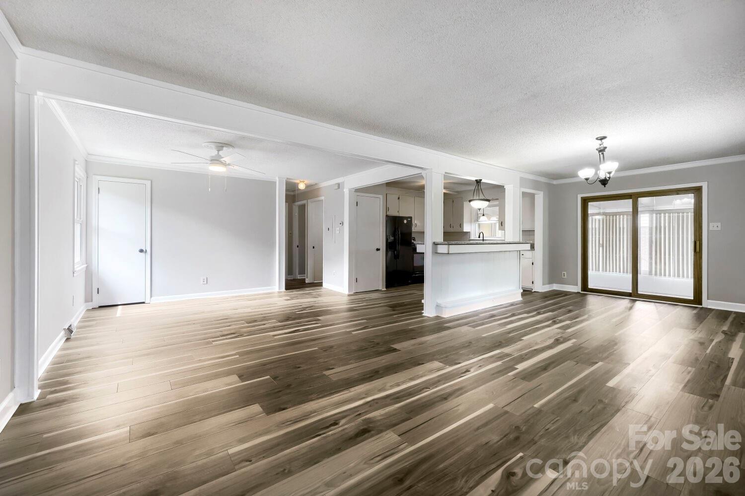221 Eden Circle — Pineville