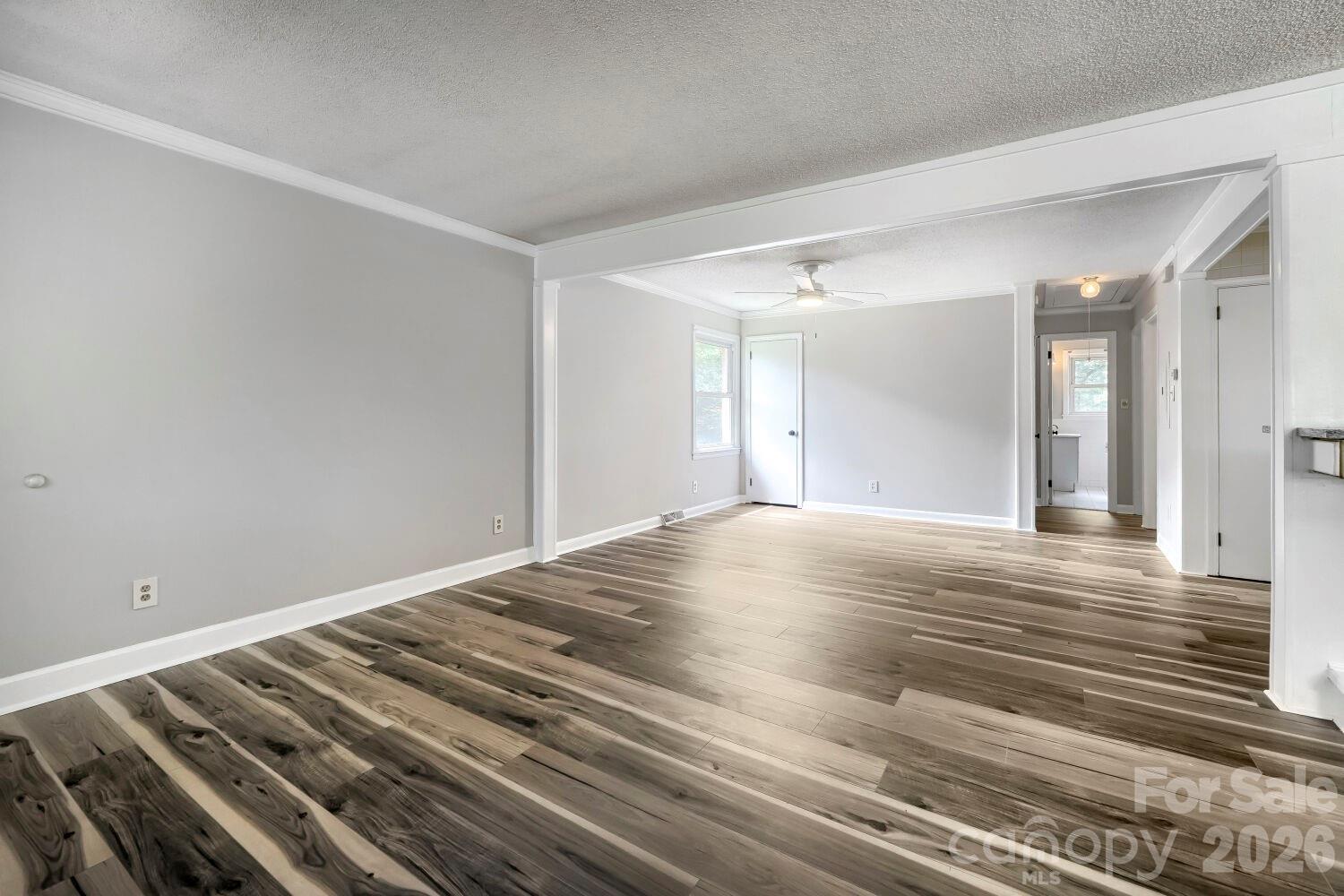 221 Eden Circle — Pineville