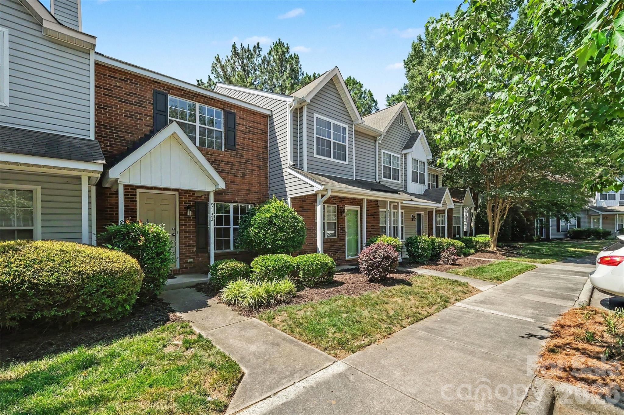 9132 Charminster Court — Charlotte