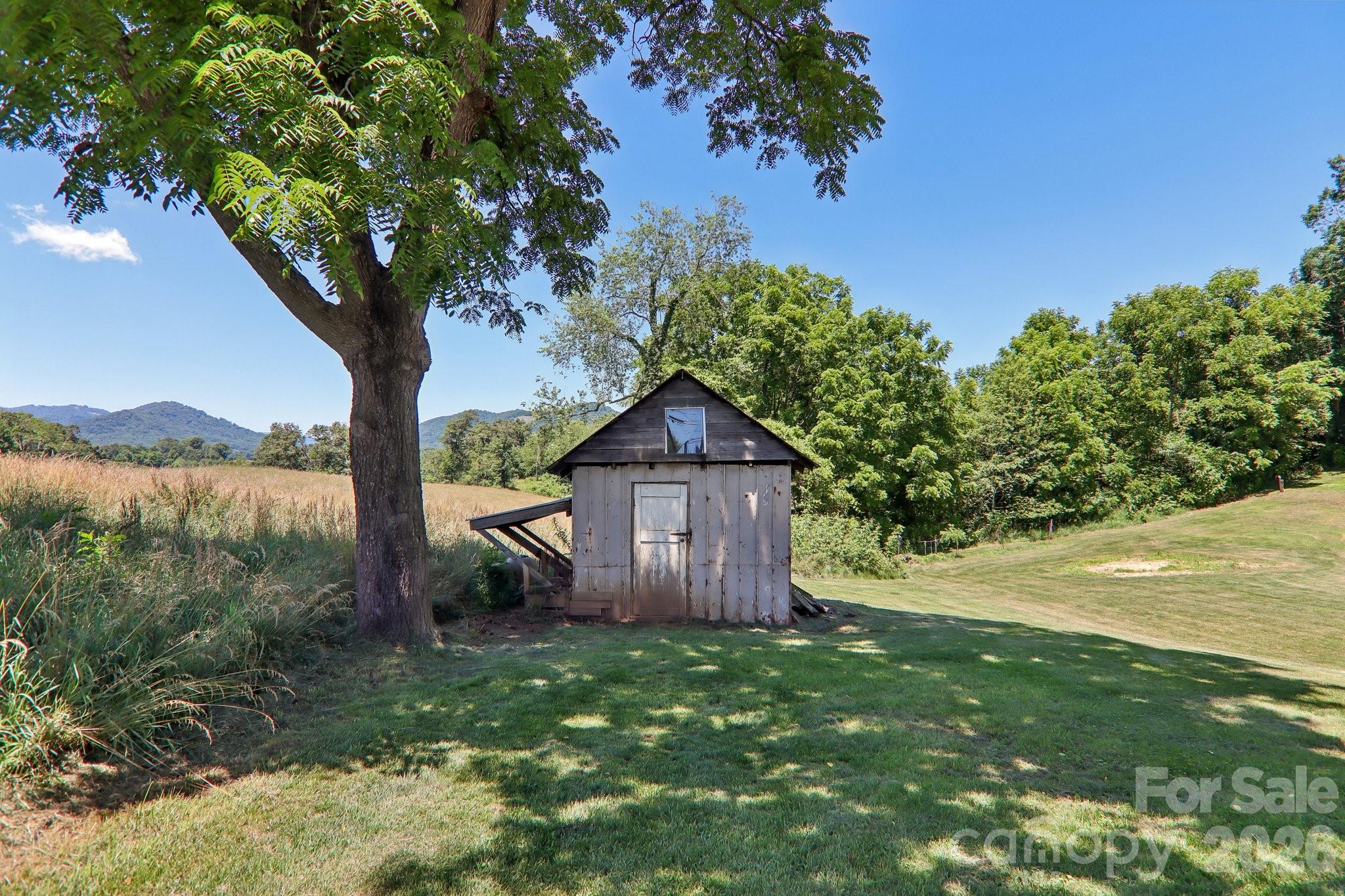 414 Skyline Drive — Canton