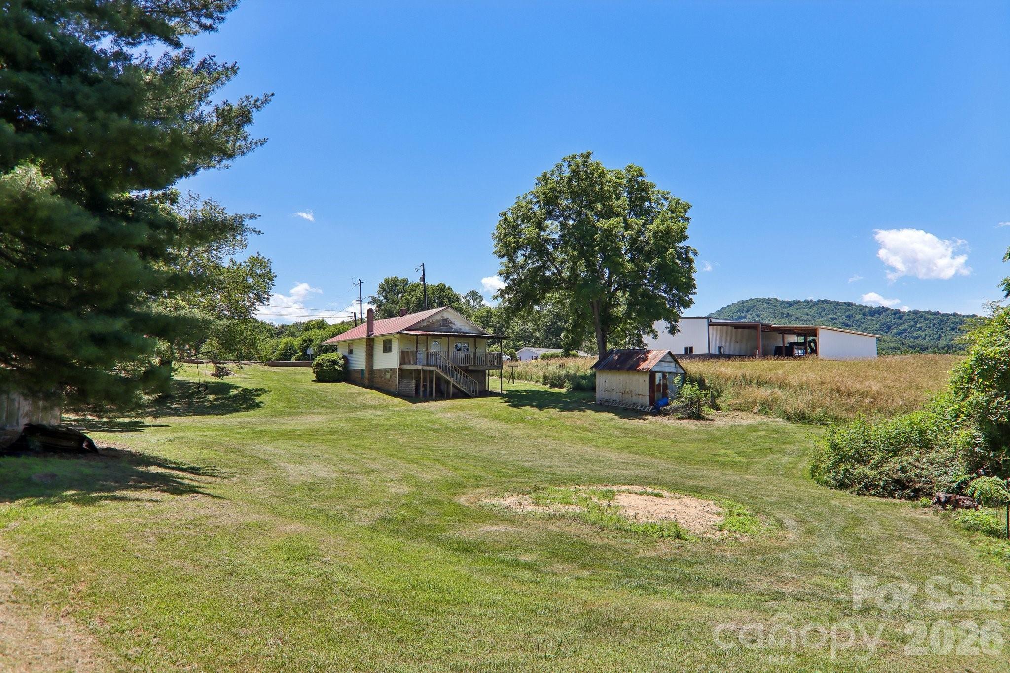 414 Skyline Drive — Canton