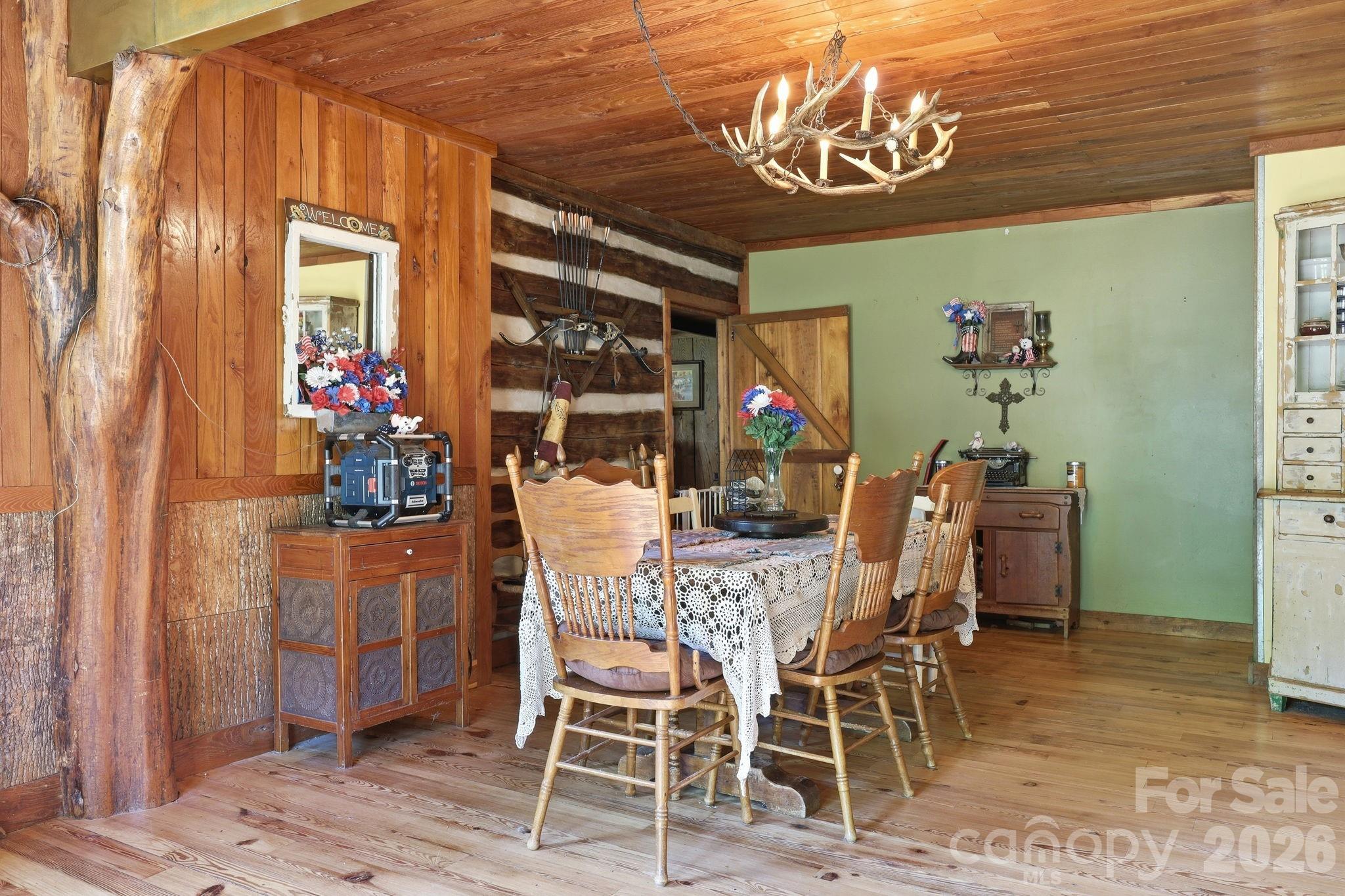 1005 Smith Creek Road — Mars Hill