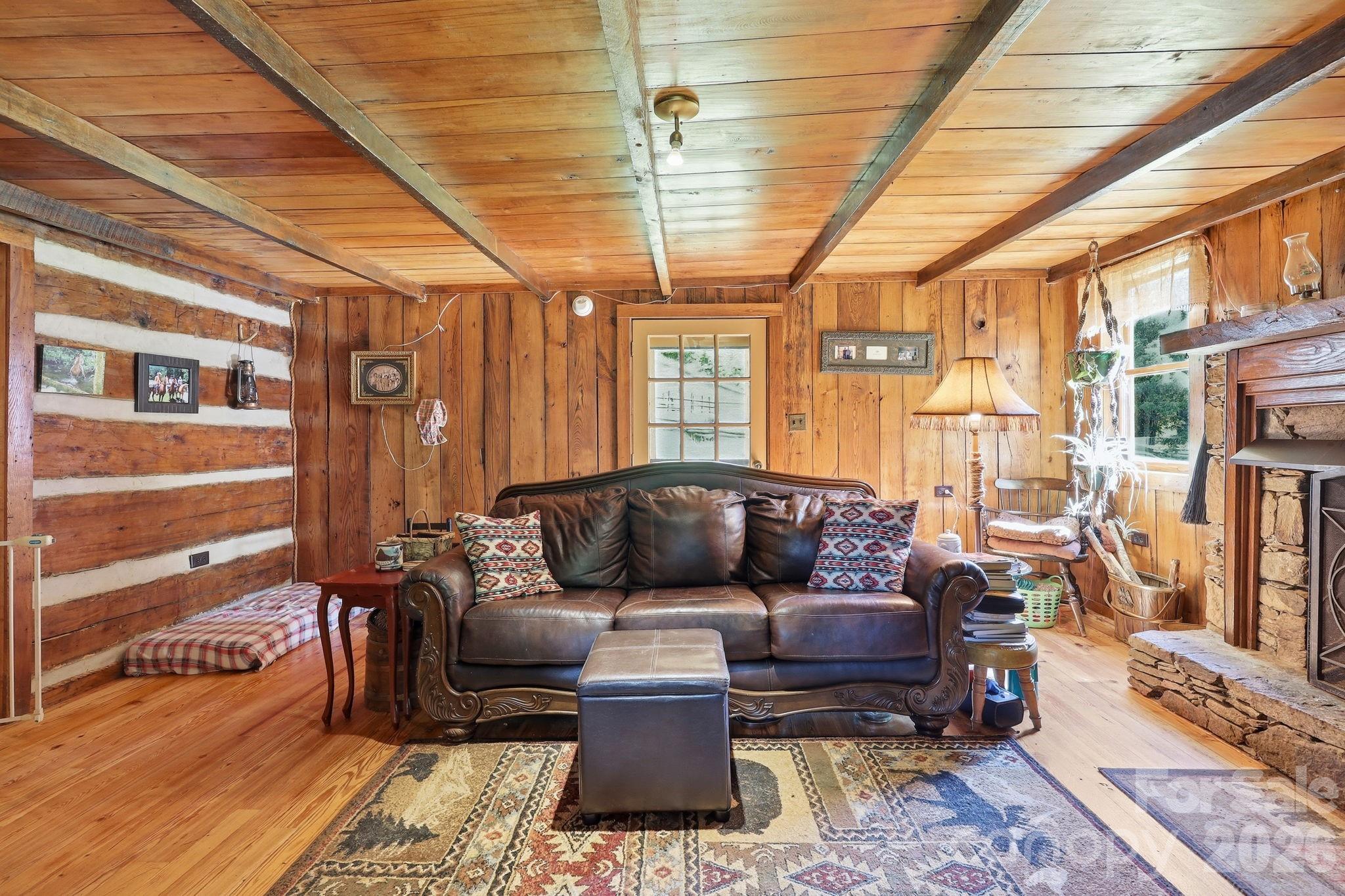 1005 Smith Creek Road — Mars Hill