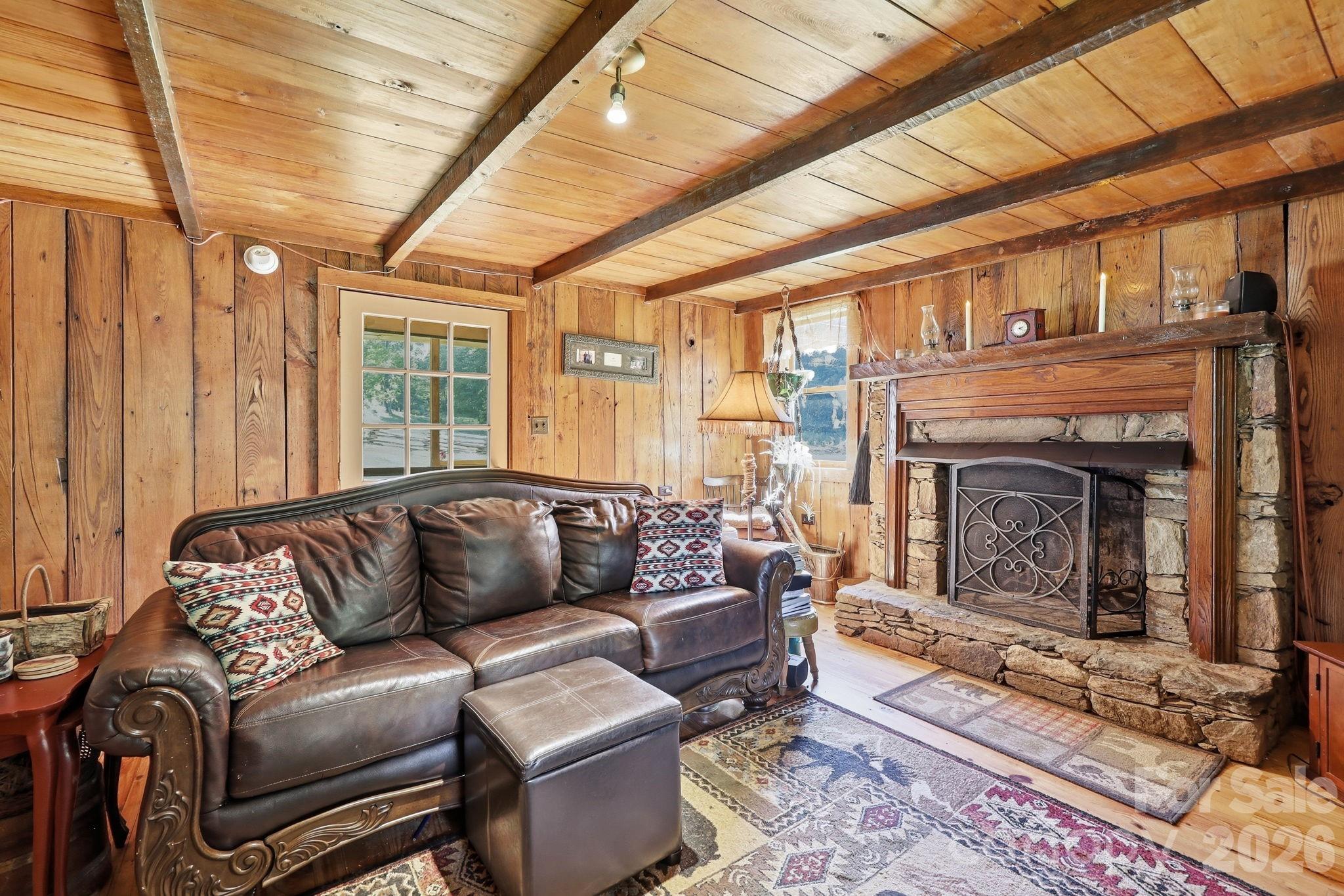 1005 Smith Creek Road — Mars Hill