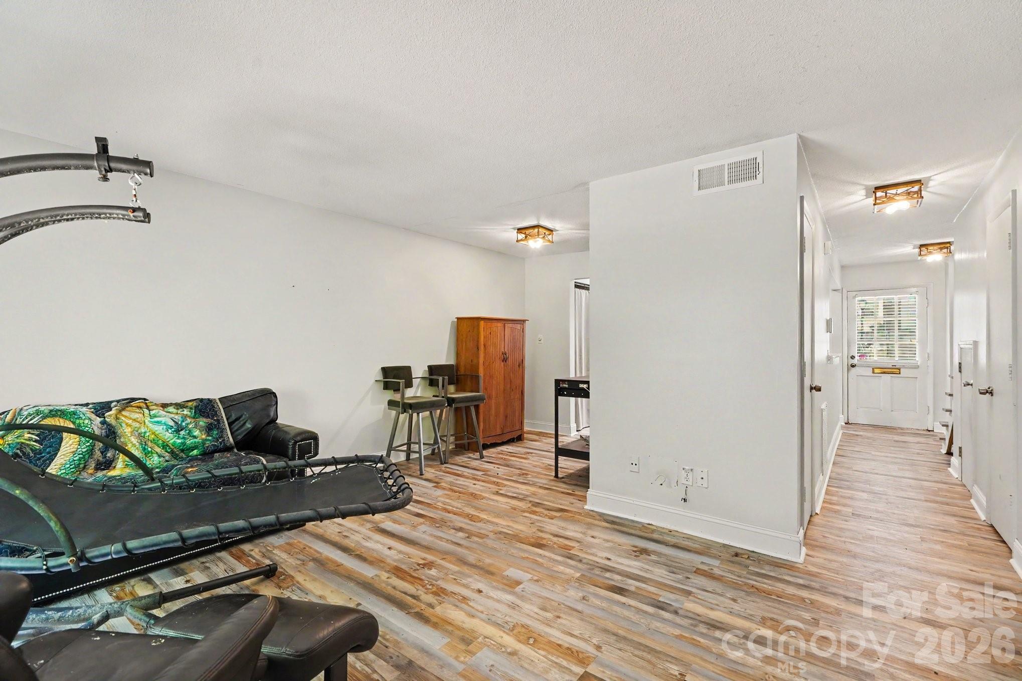 4605 Hedgemore Drive #H — Charlotte