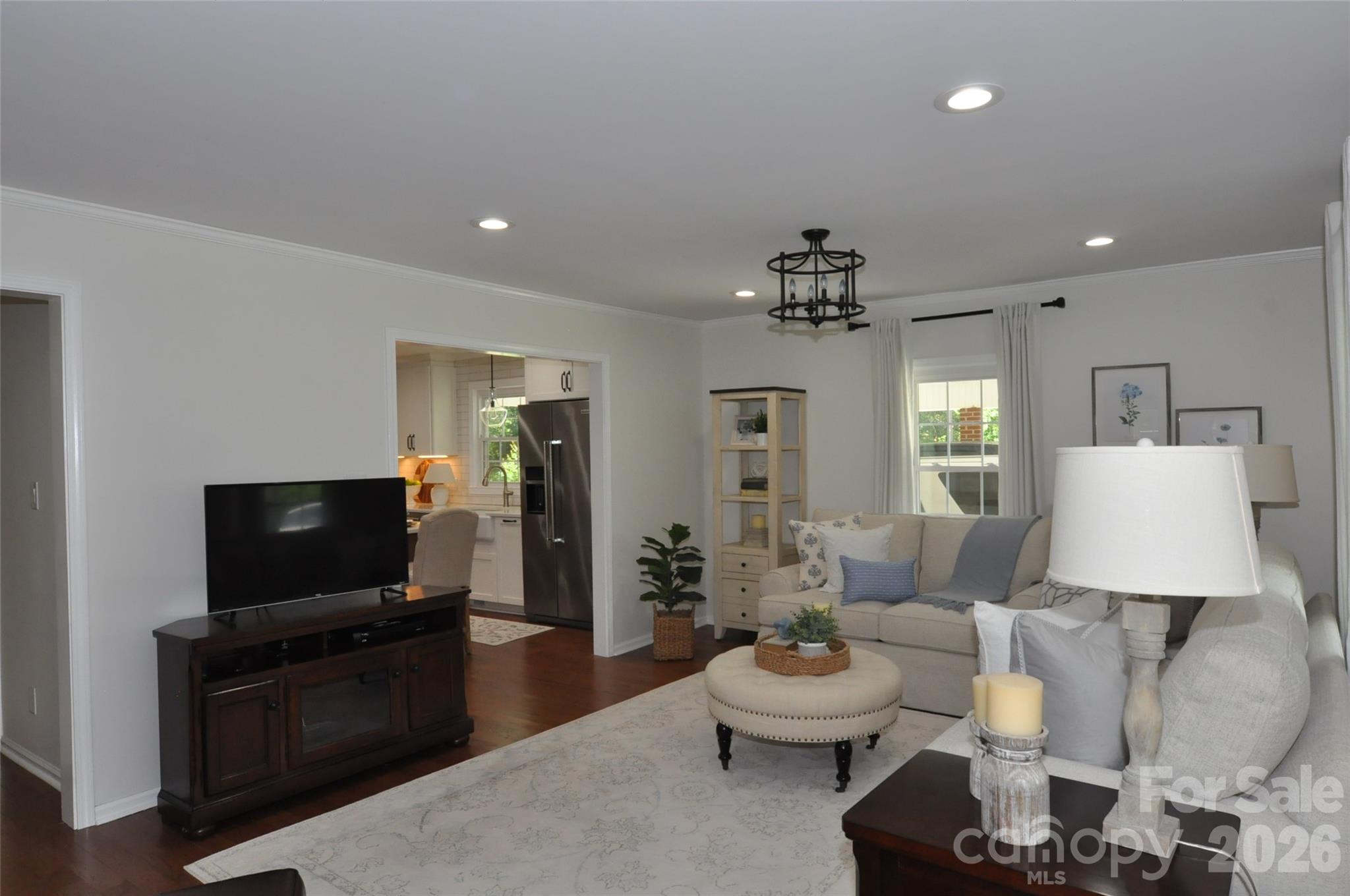 1834 Josie Road — Blackstock