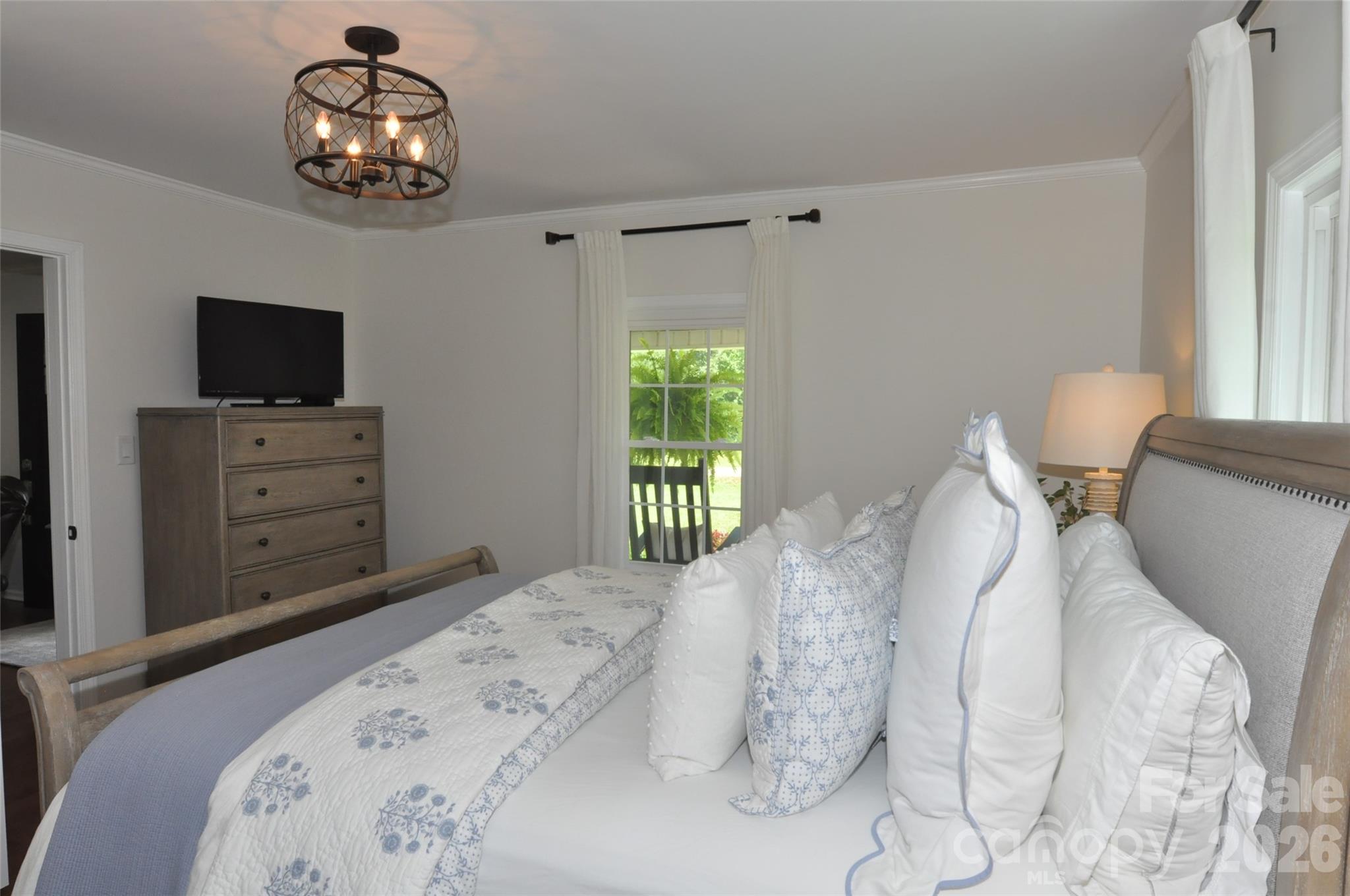 1834 Josie Road — Blackstock