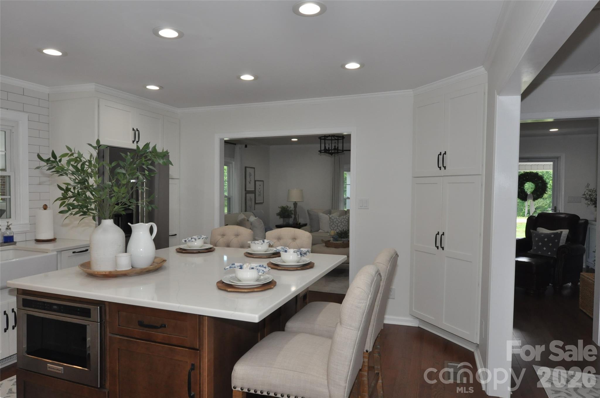 1834 Josie Road — Blackstock