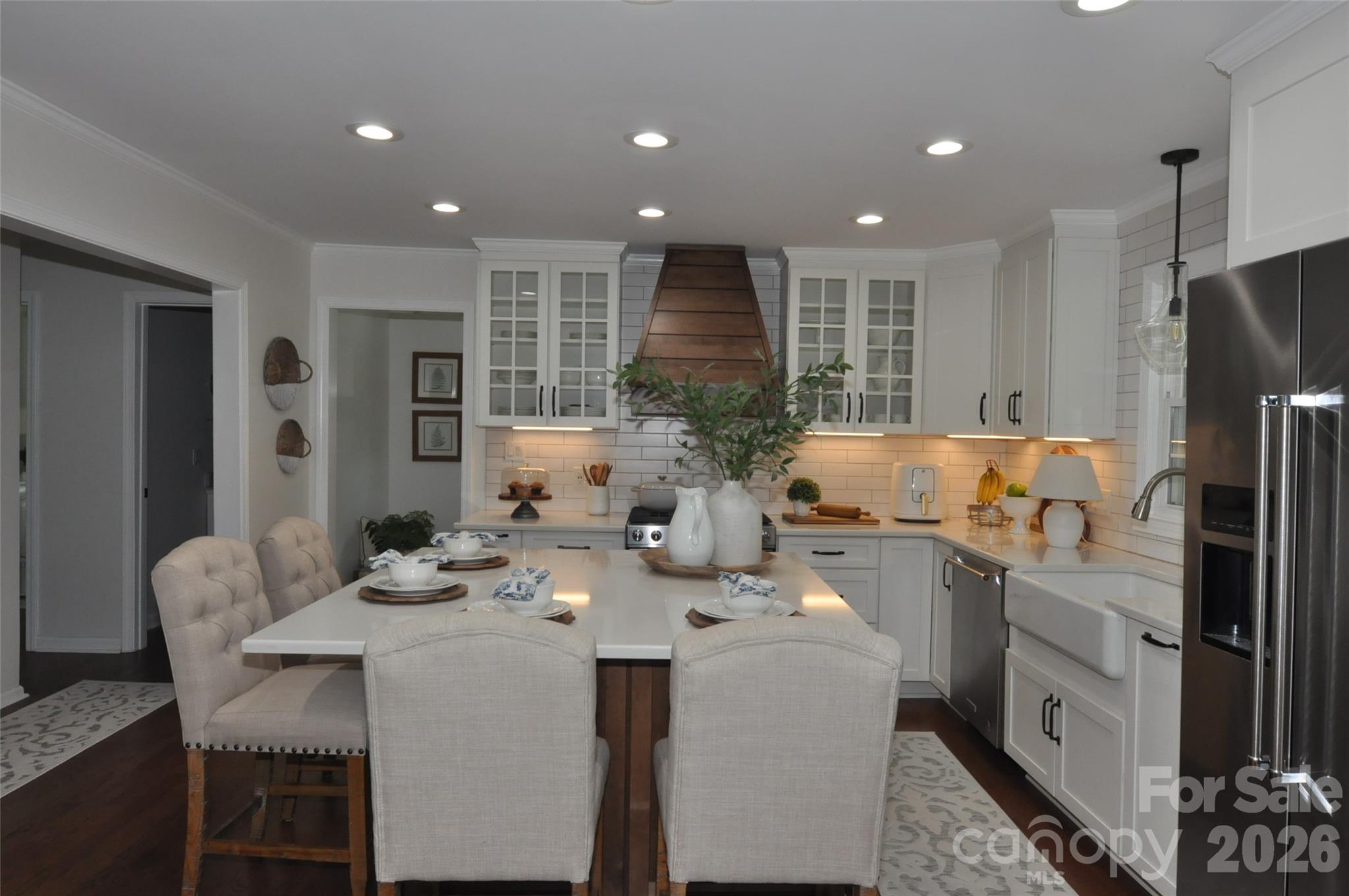 1834 Josie Road — Blackstock