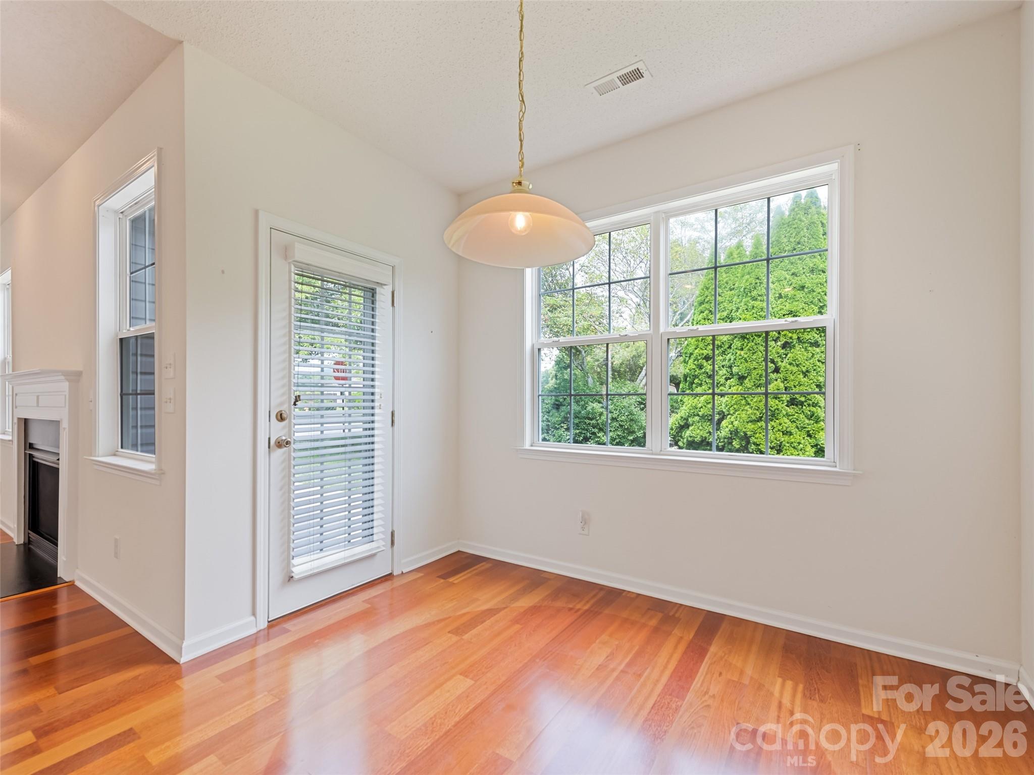 2 Thornwood Court — Arden