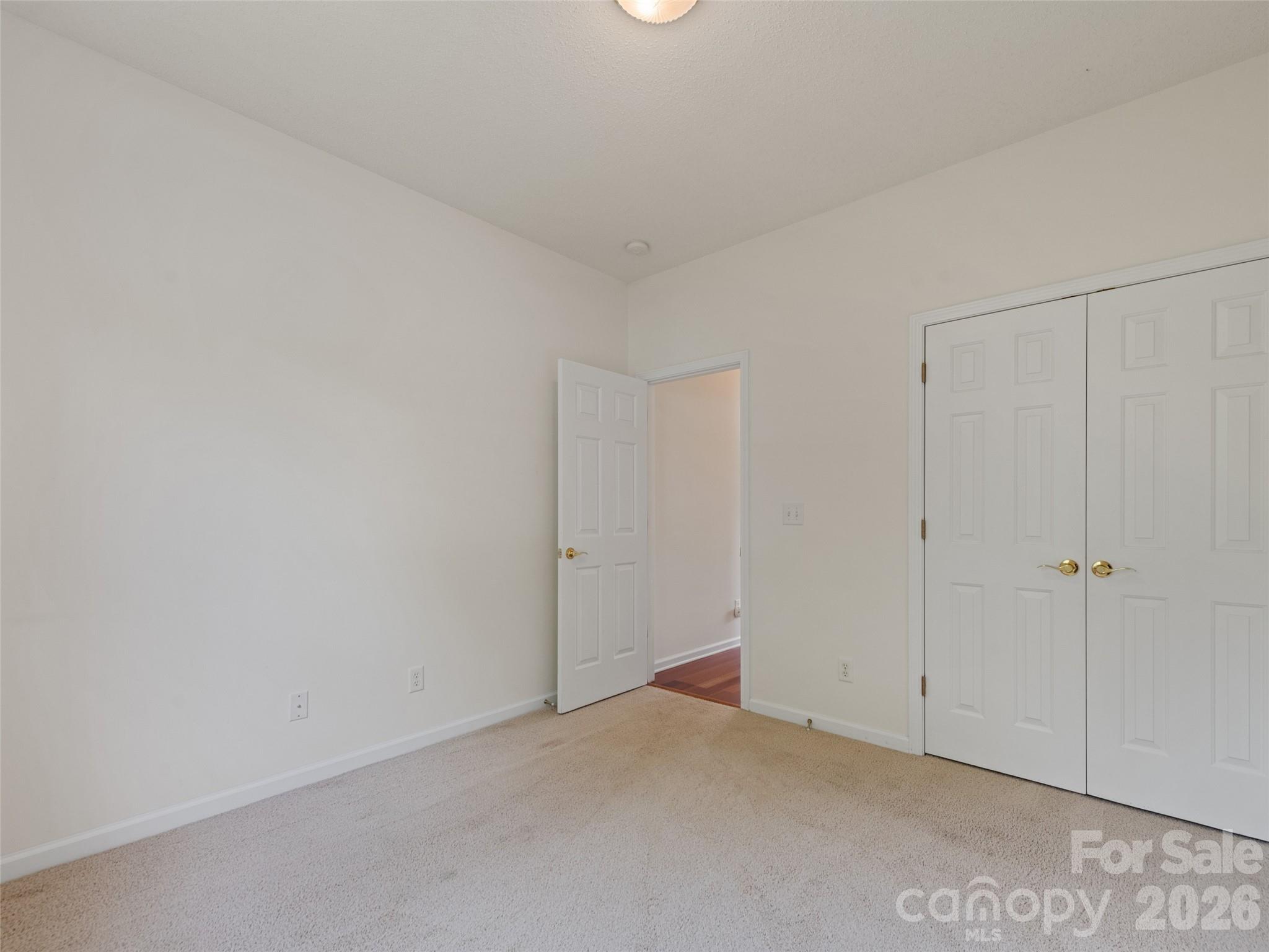 2 Thornwood Court — Arden