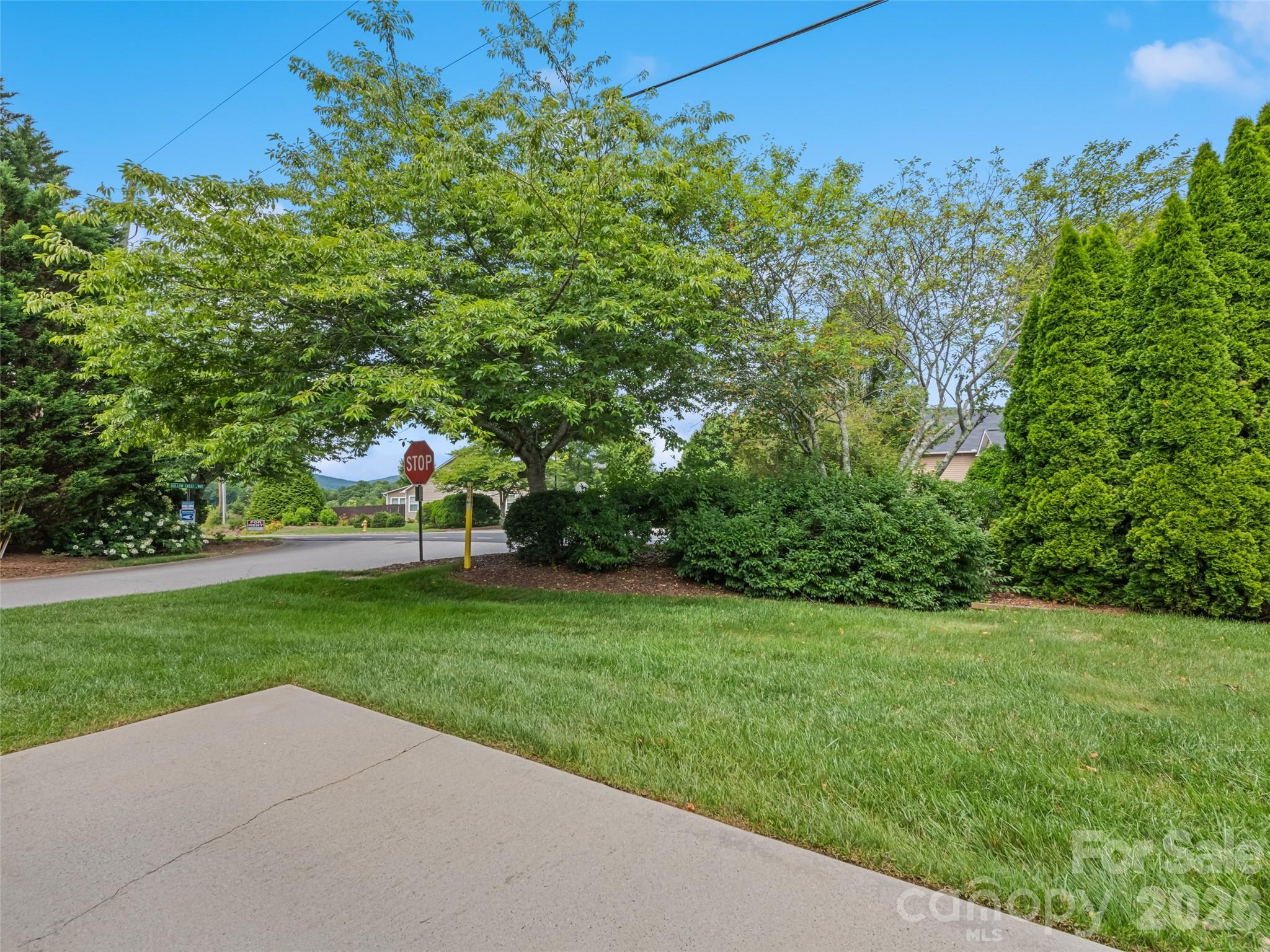 2 Thornwood Court — Arden