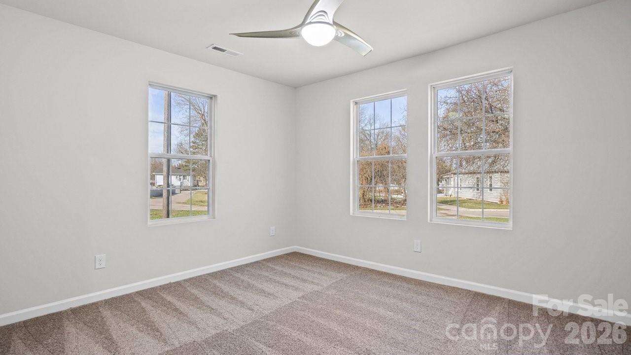 1215 Wilson W Lee Boulevard — Statesville