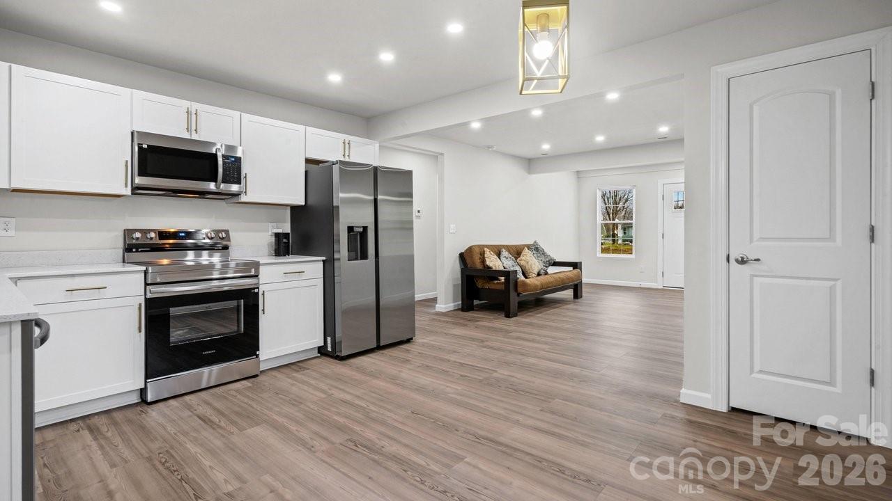 1215 Wilson W Lee Boulevard — Statesville