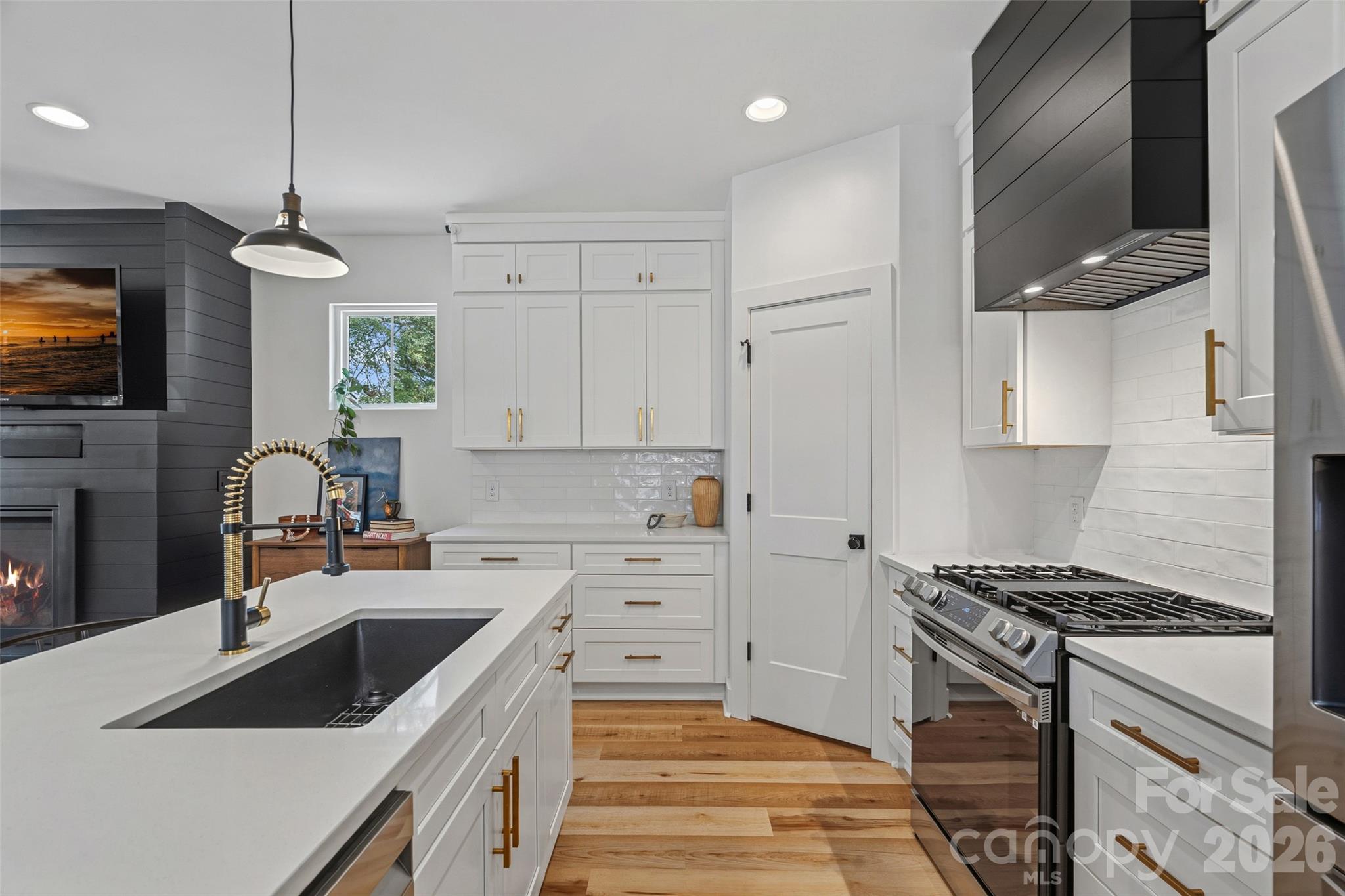 1642 Longfellow Street — Charlotte