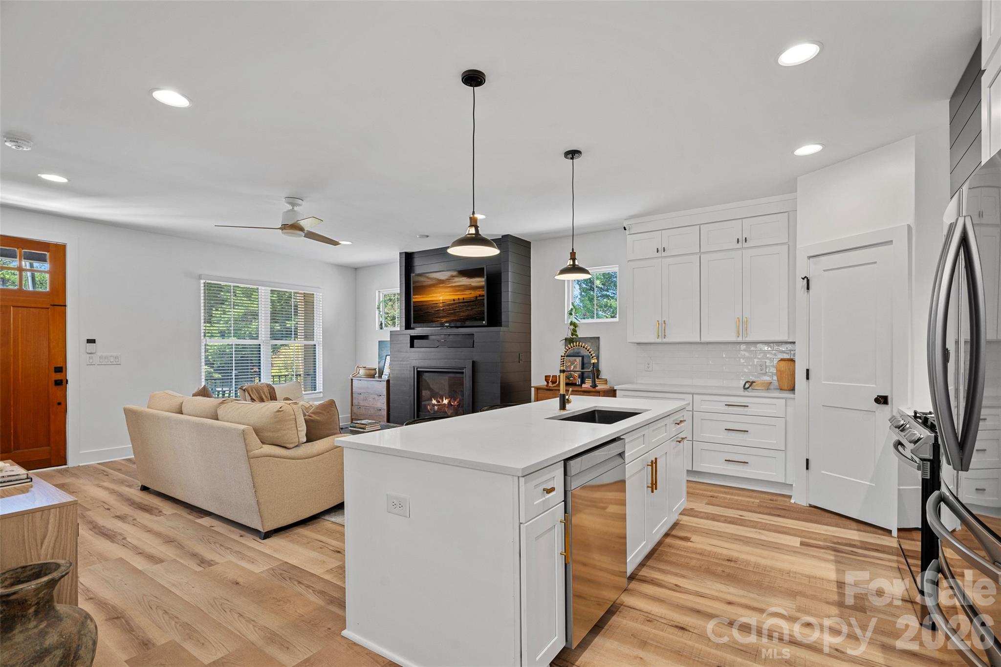 1642 Longfellow Street — Charlotte