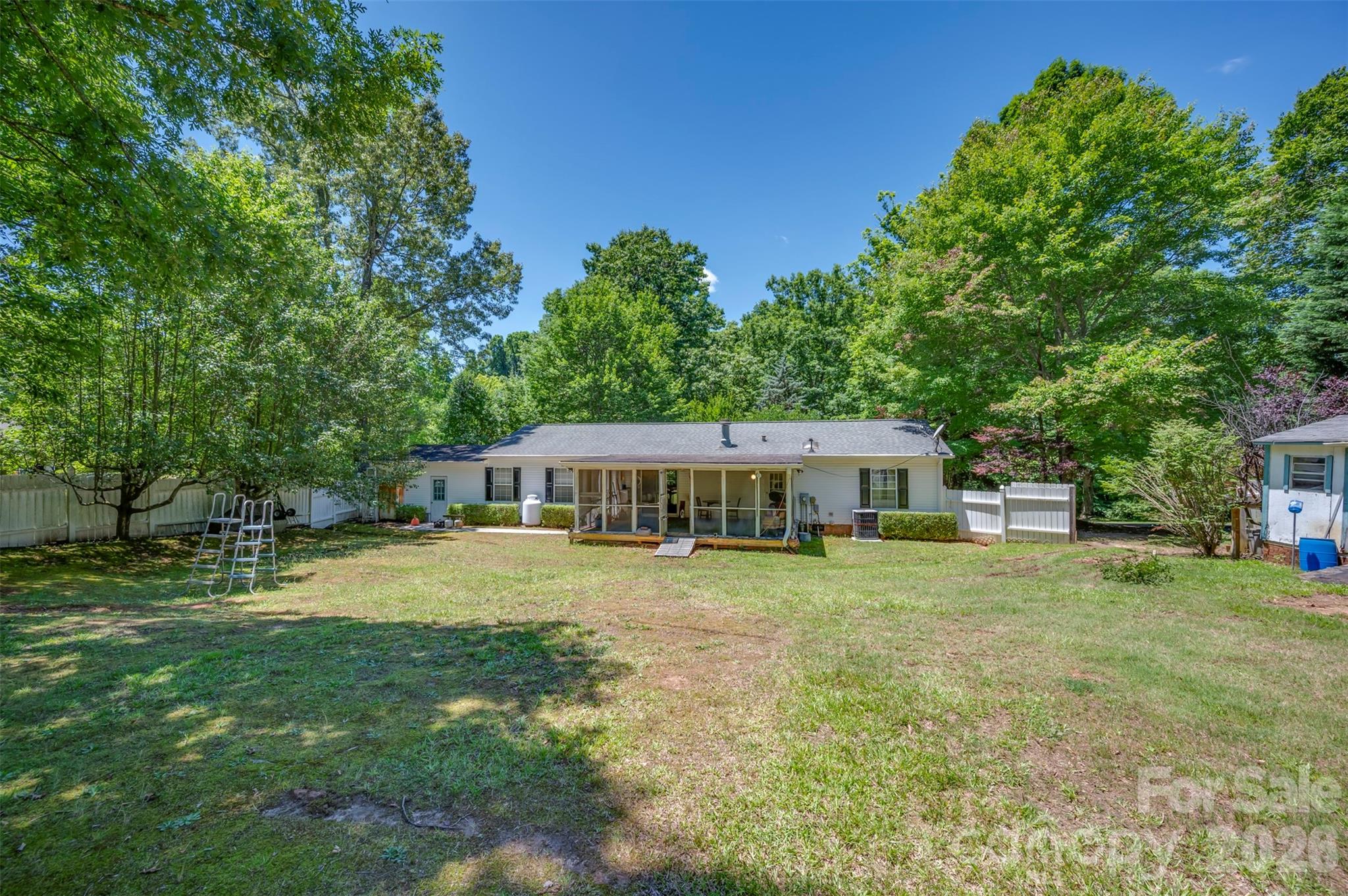 98 Lanning Drive — Columbus