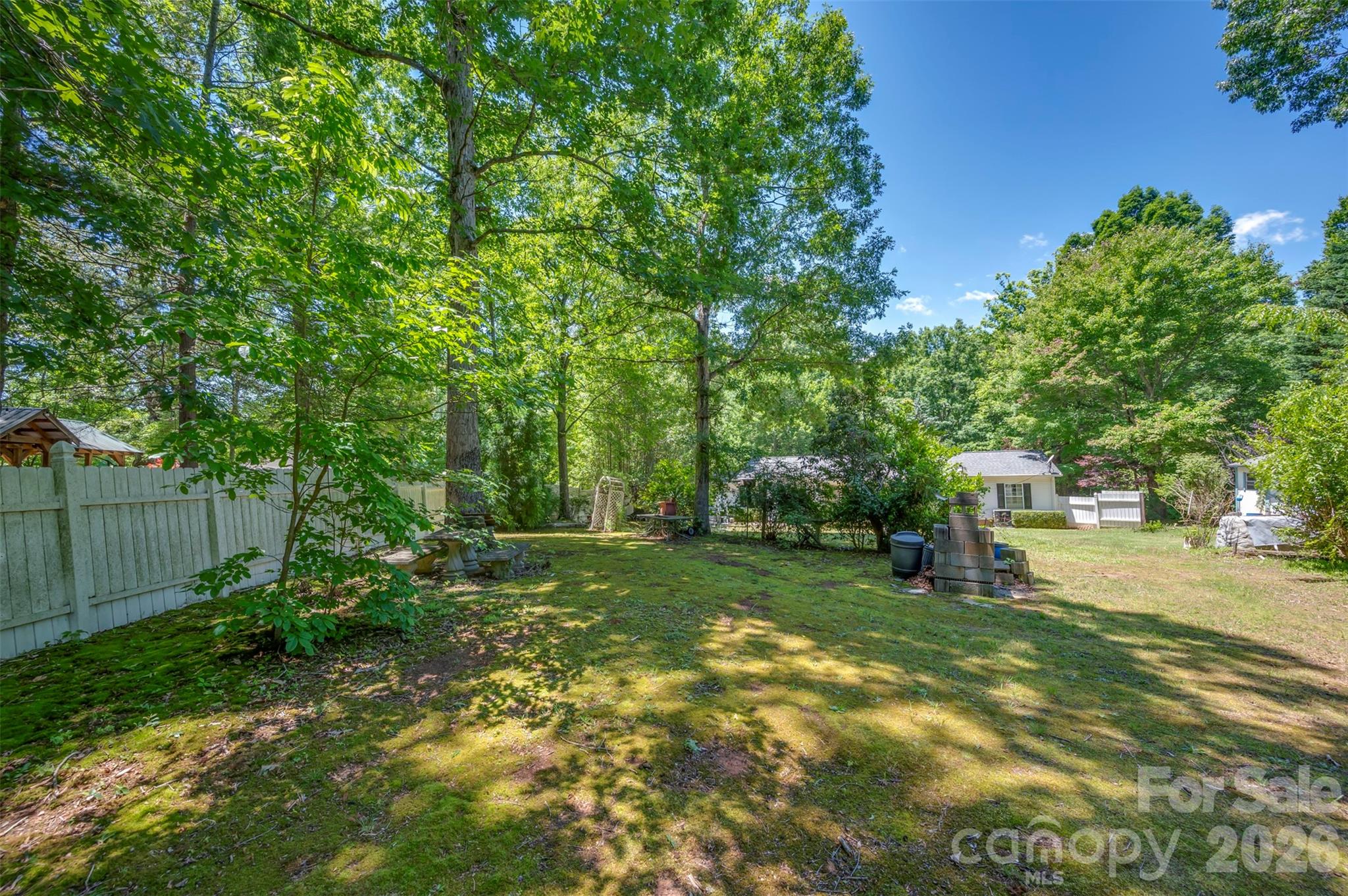 98 Lanning Drive — Columbus