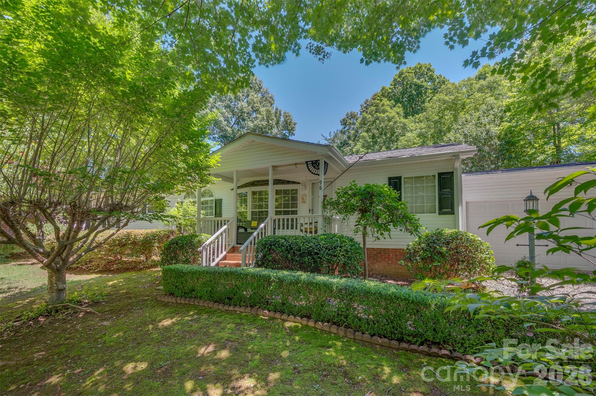 98 Lanning Drive — Columbus