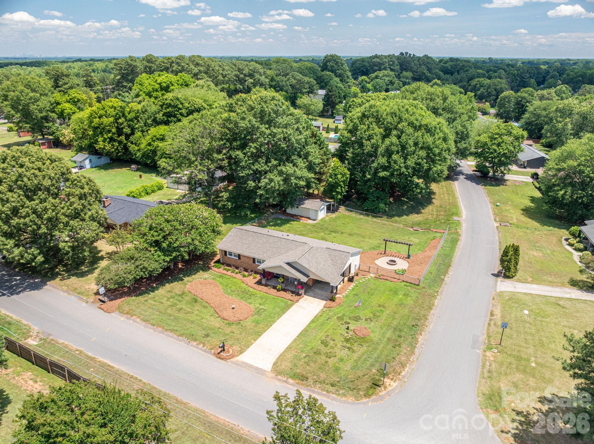 601 Wren Road — Gastonia