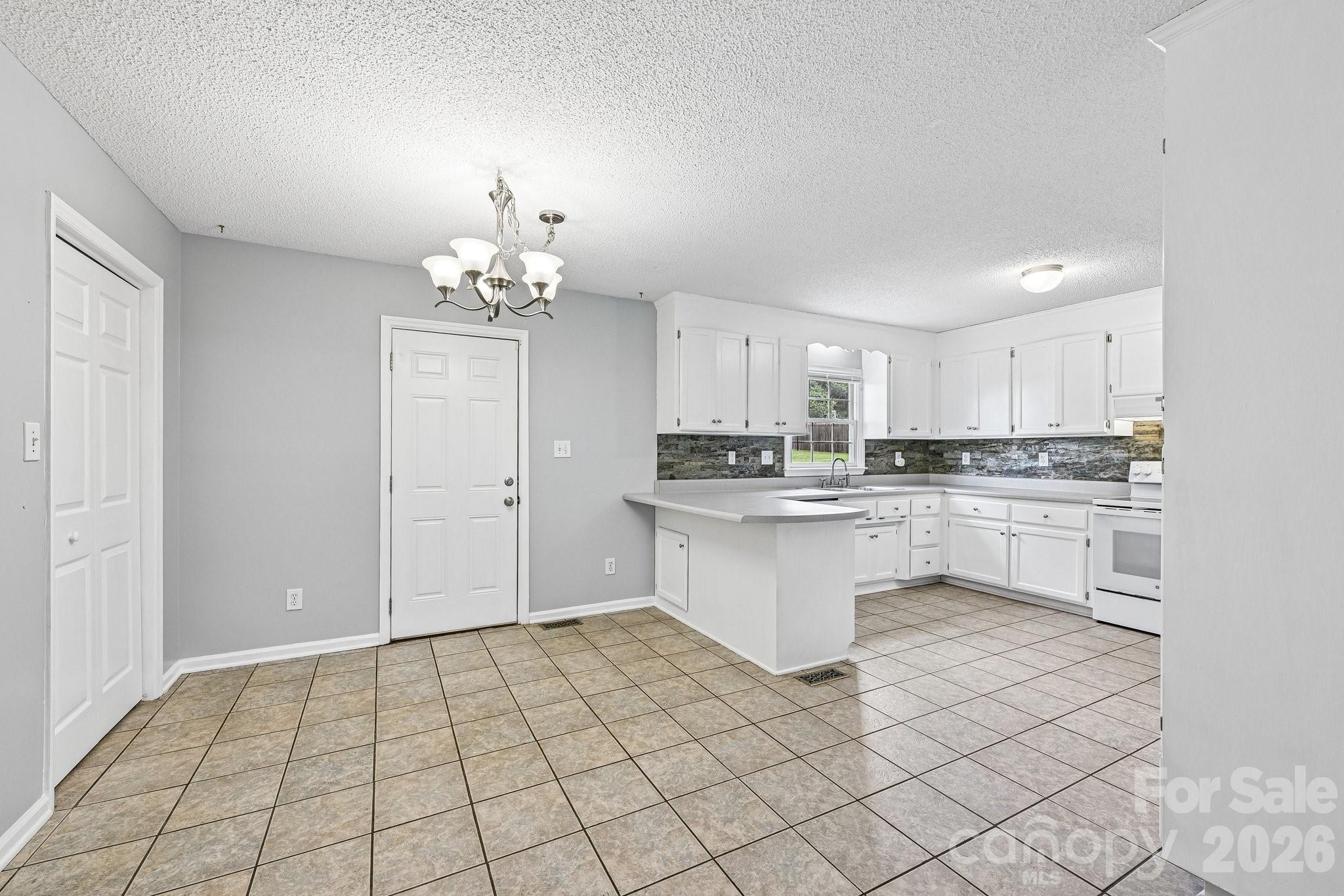 738 Mcdaniel Road — Kings Mountain