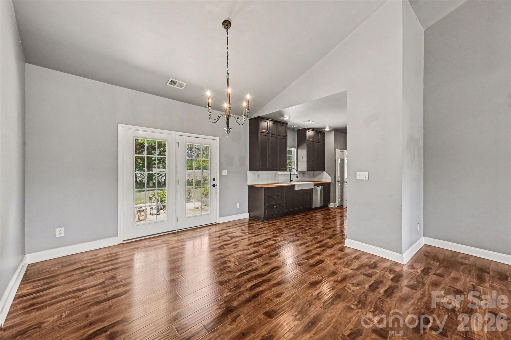 510 Grace Church Lane — Belmont