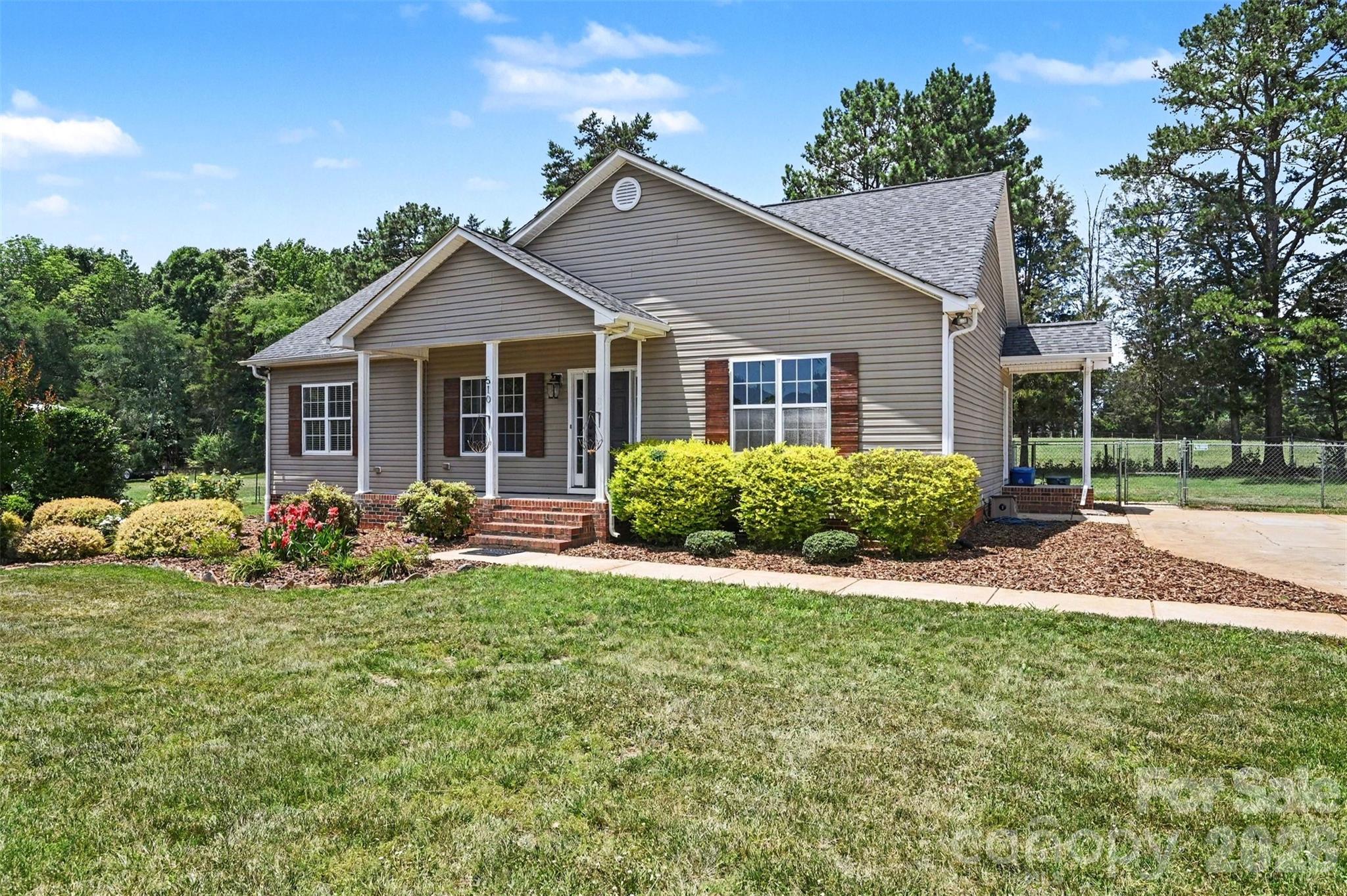 510 Grace Church Lane — Belmont