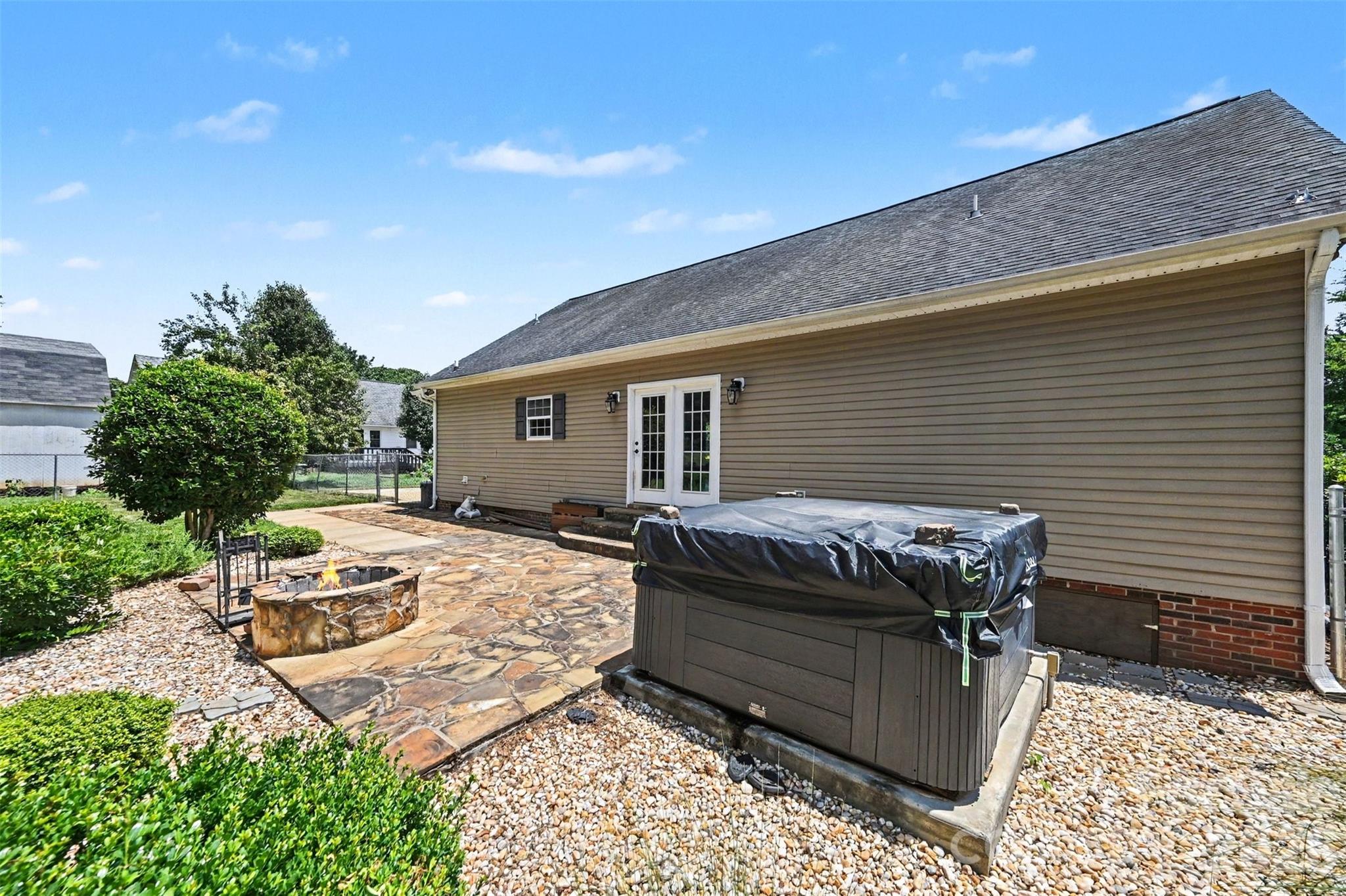 510 Grace Church Lane — Belmont