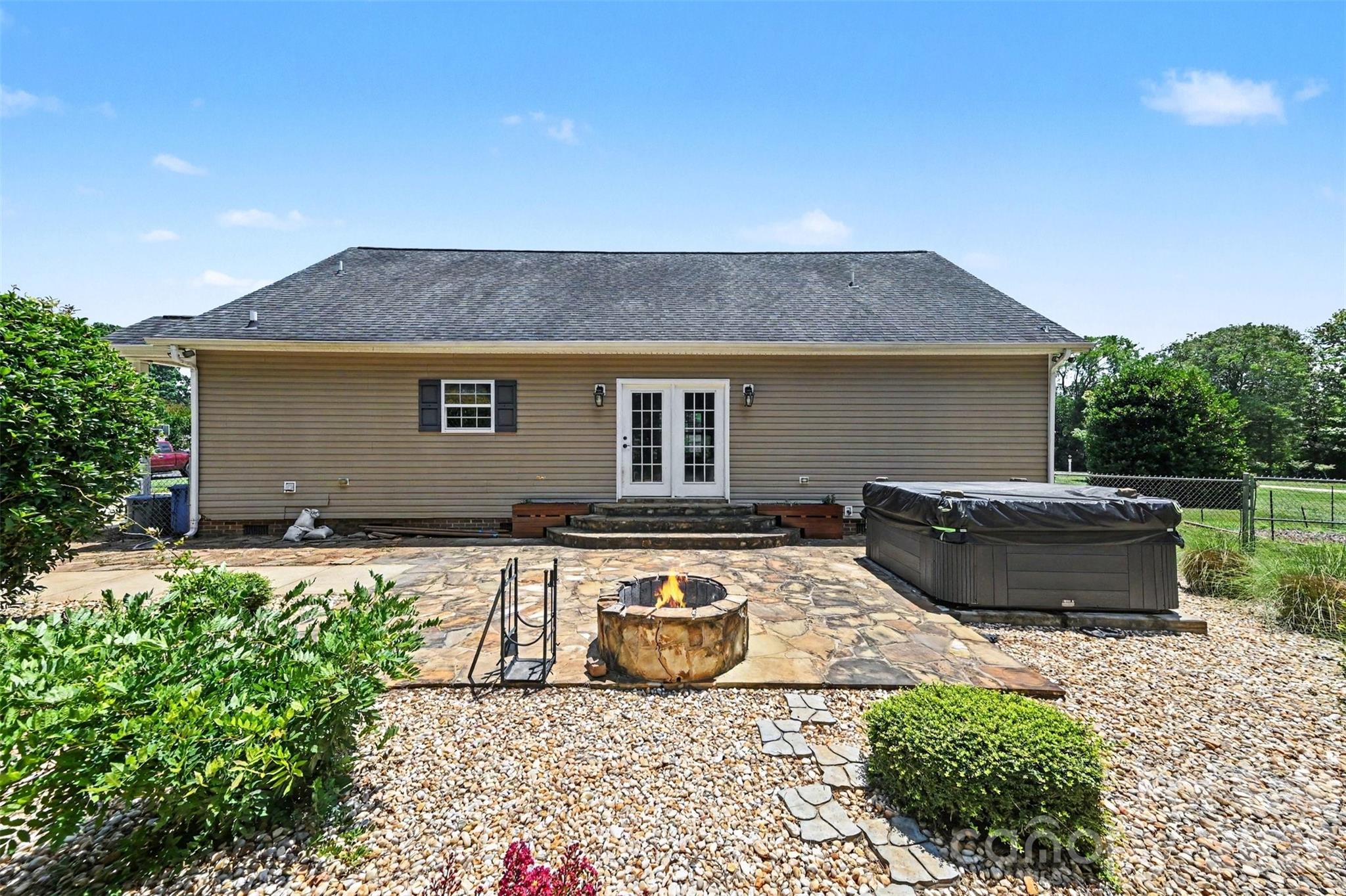 510 Grace Church Lane — Belmont