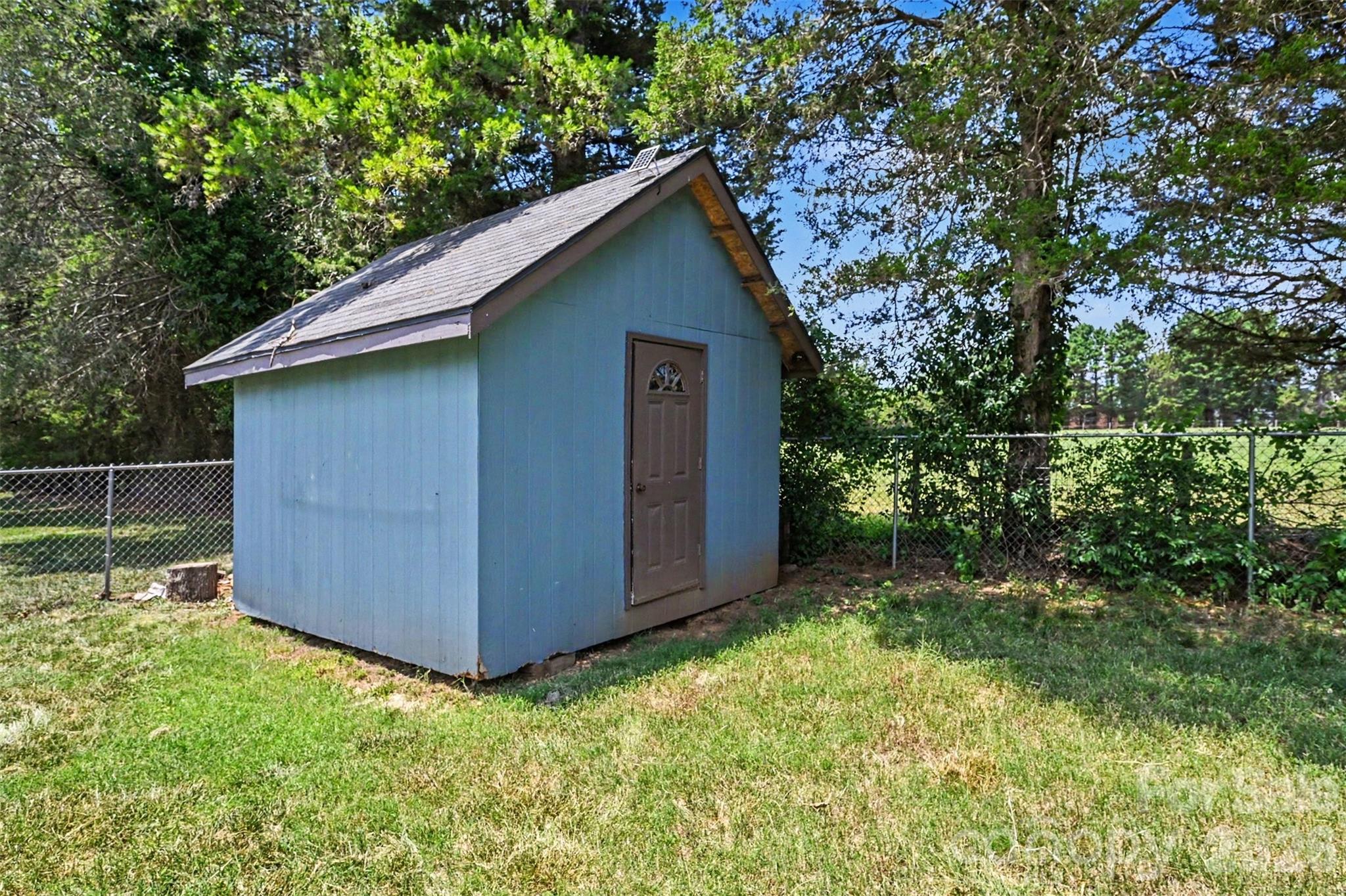 510 Grace Church Lane — Belmont