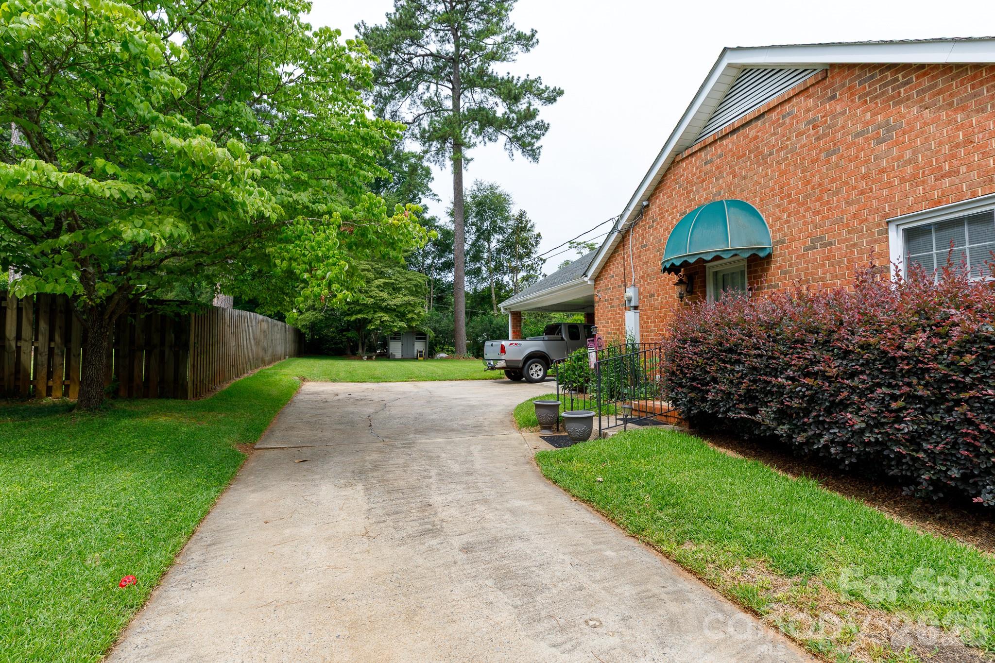 2057 Hempstead Road — Rock Hill