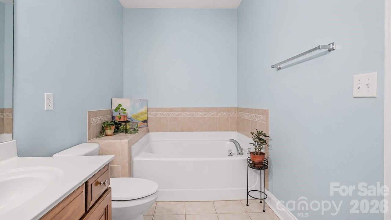 9069 Rosalyn Glen Road — Cornelius