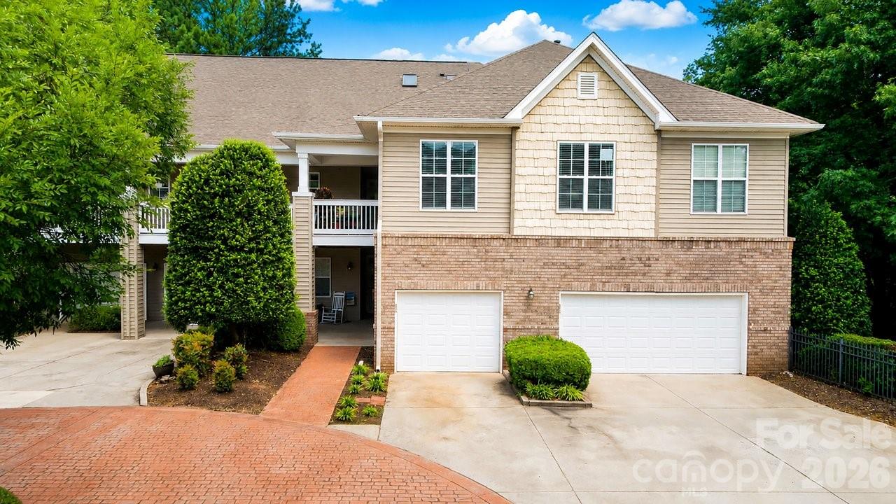 9069 Rosalyn Glen Road — Cornelius