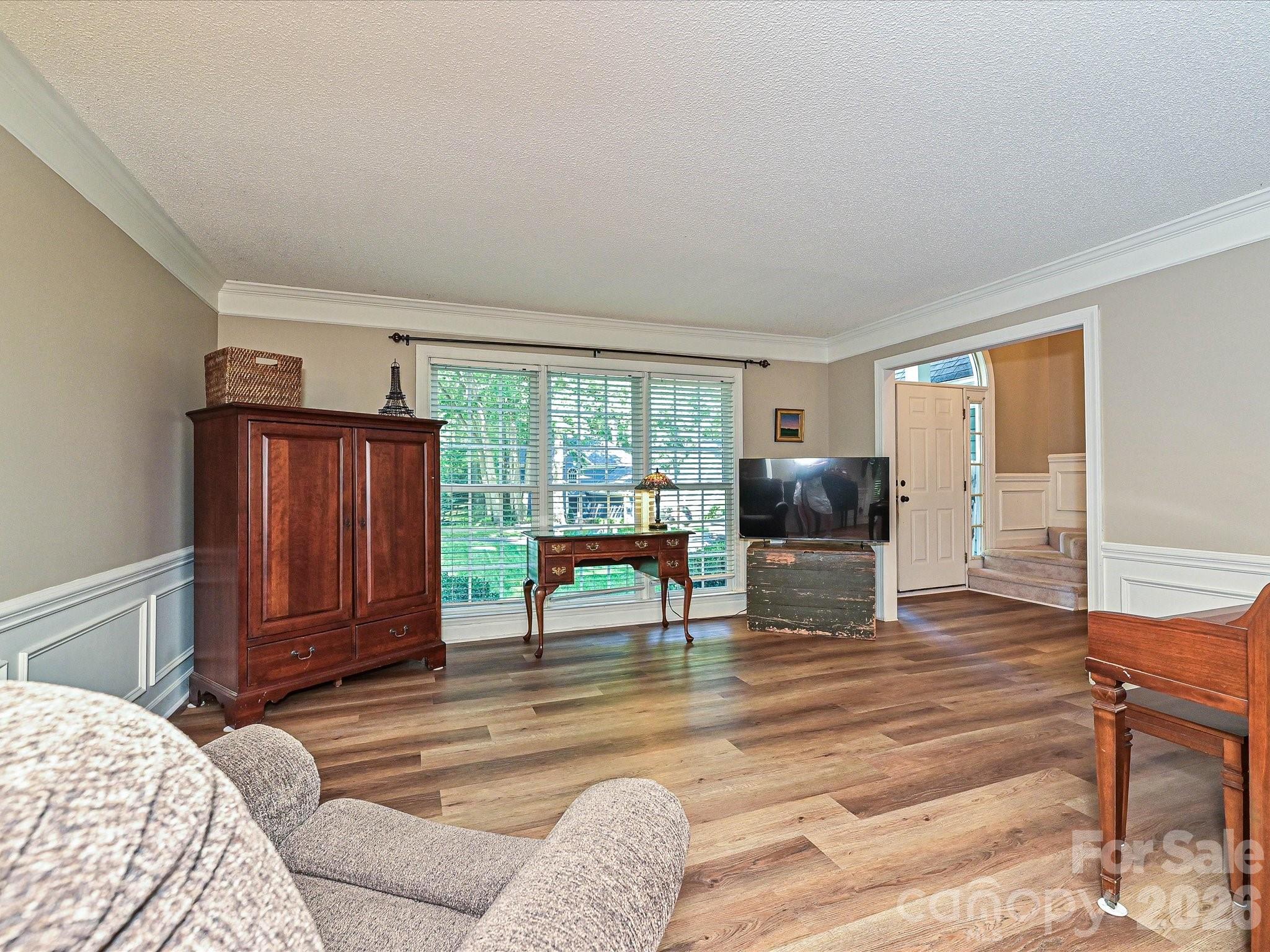 8717 Doe Path Lane — Huntersville