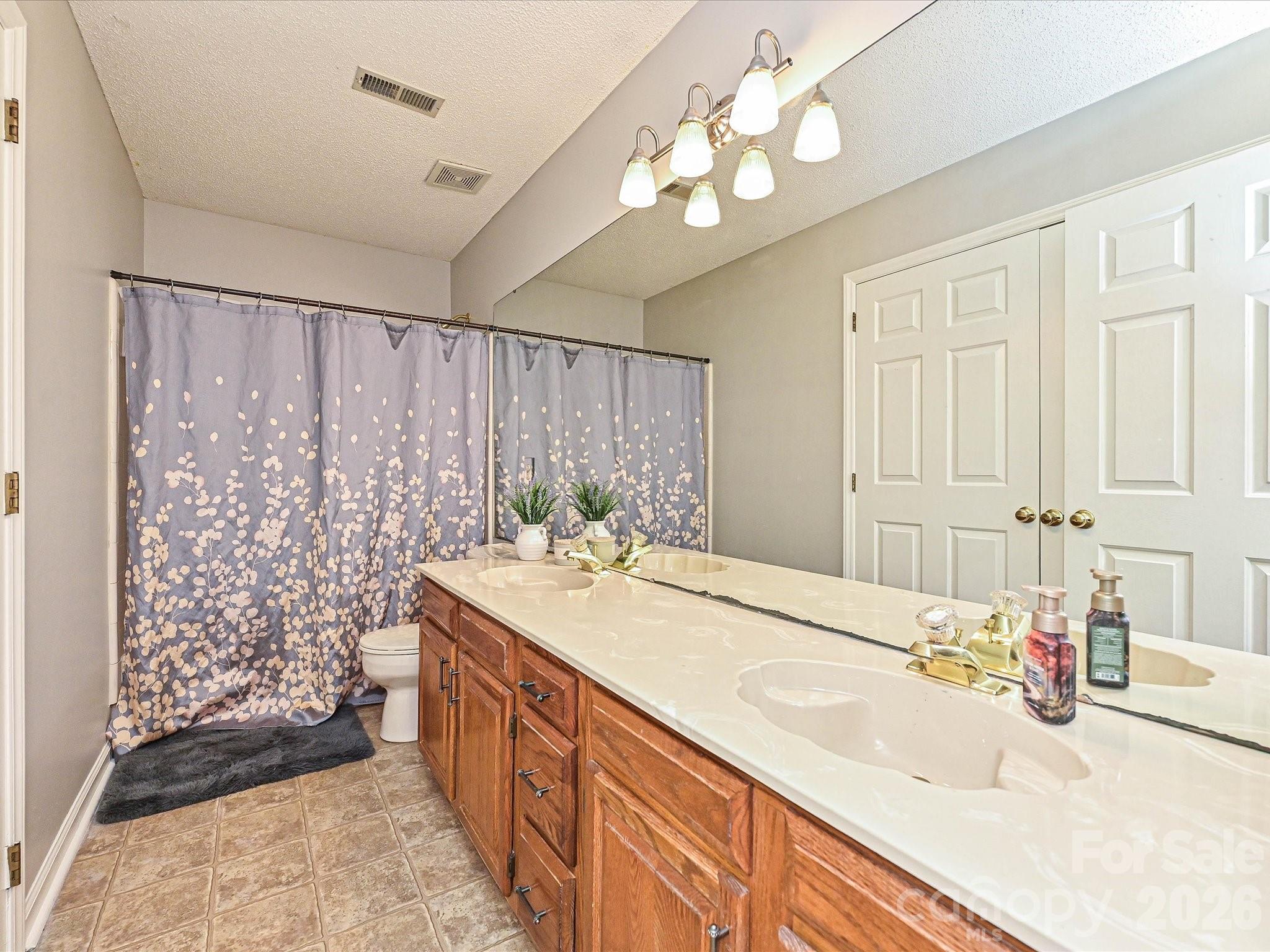 8717 Doe Path Lane — Huntersville