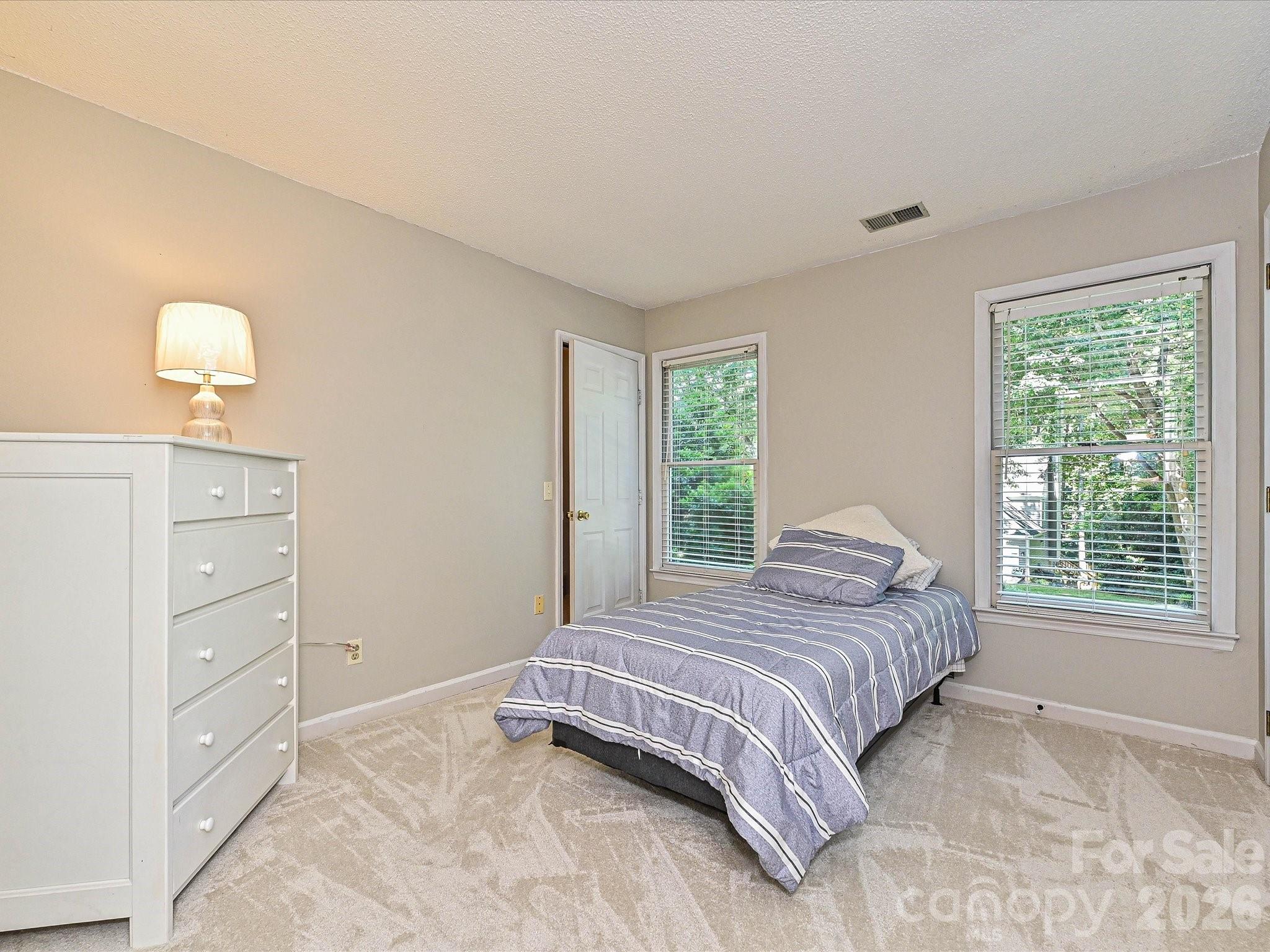 8717 Doe Path Lane — Huntersville