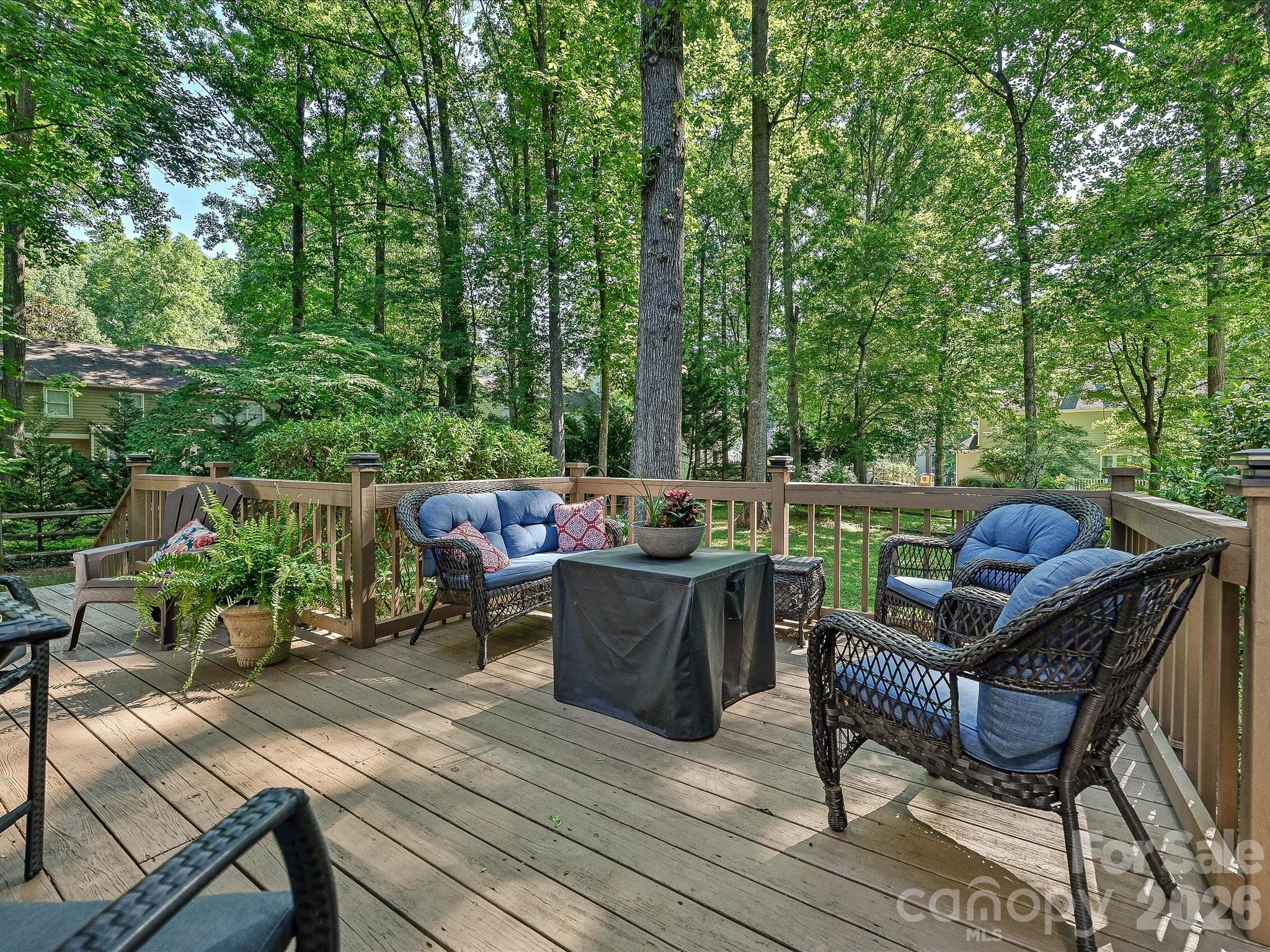 8717 Doe Path Lane — Huntersville