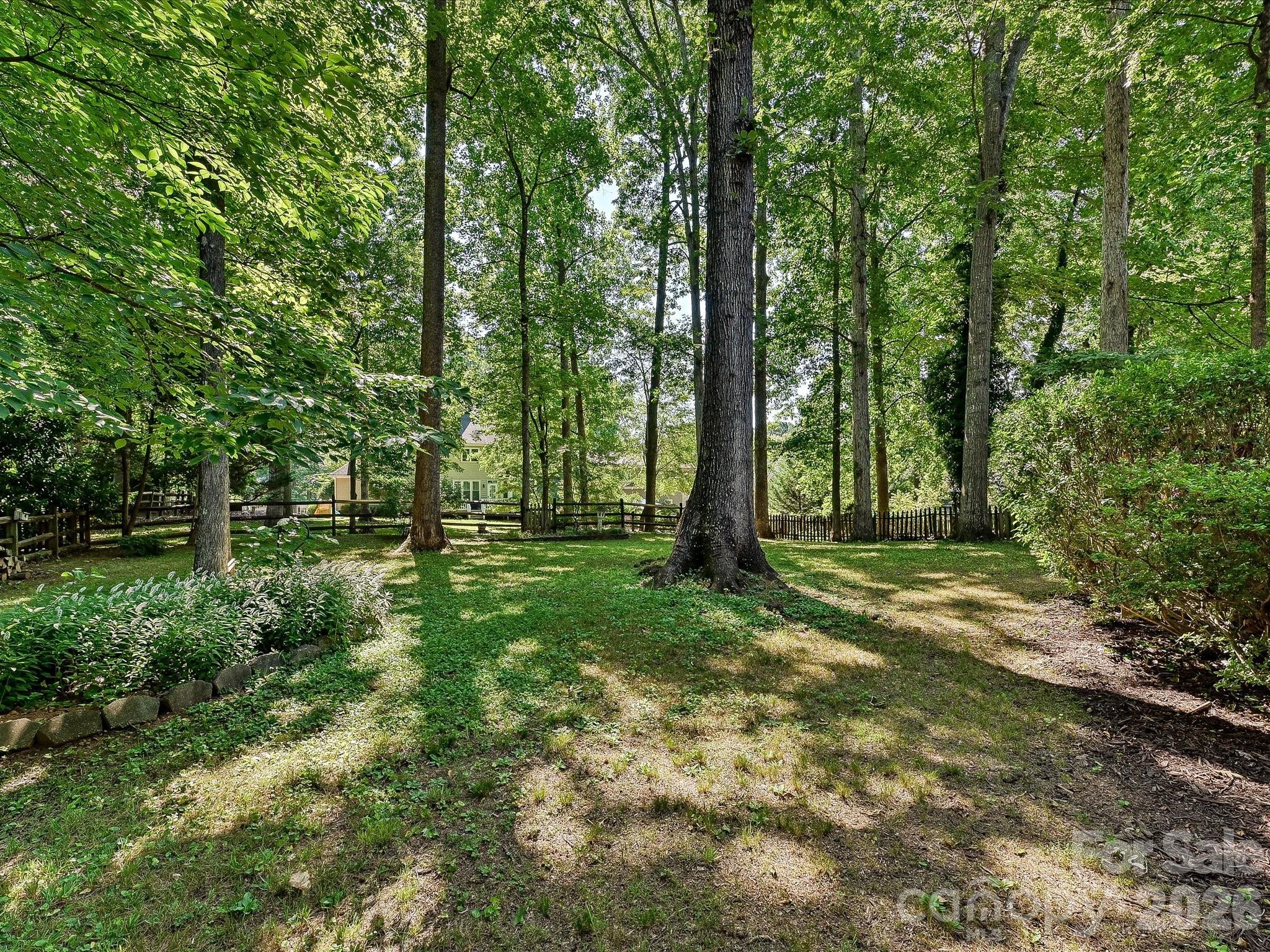 8717 Doe Path Lane — Huntersville