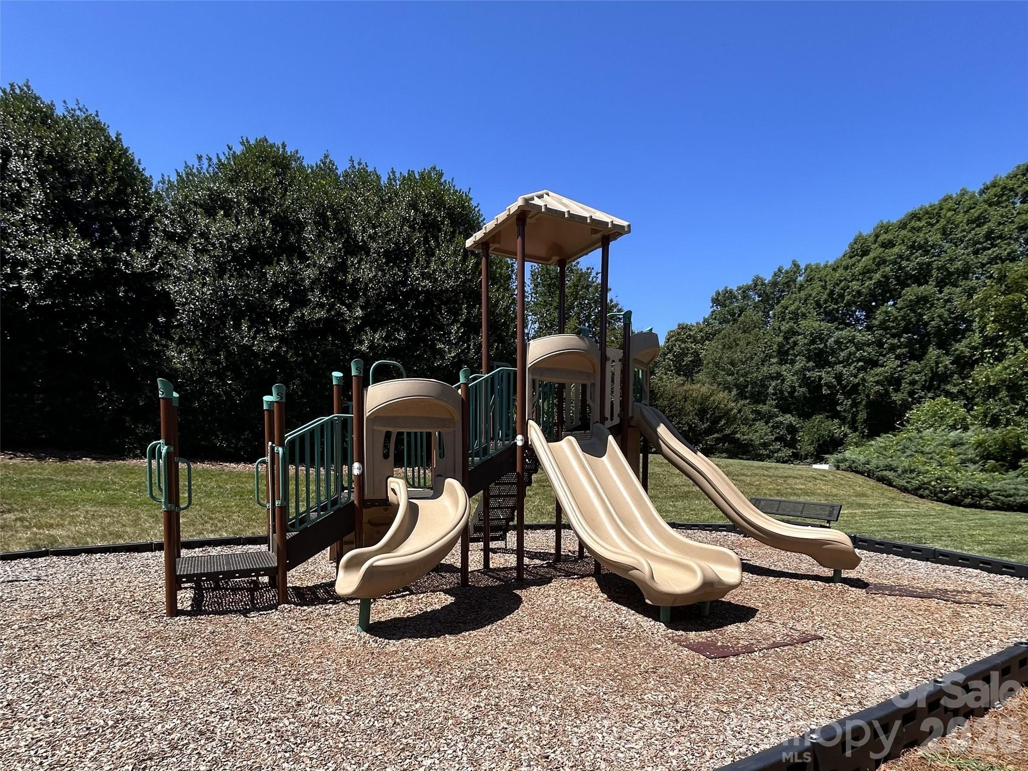8717 Doe Path Lane — Huntersville