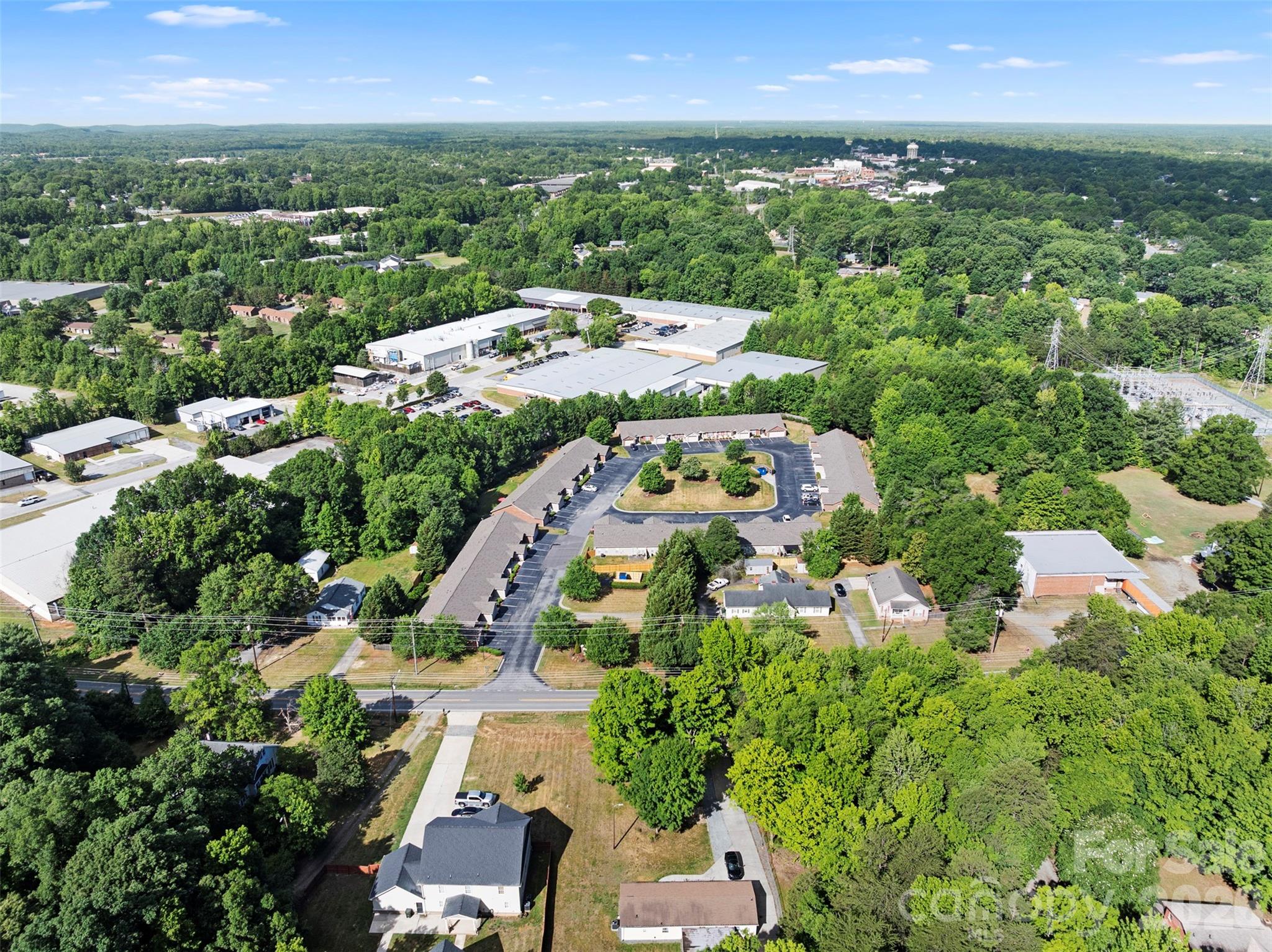 402 Pinefield Place — Thomasville