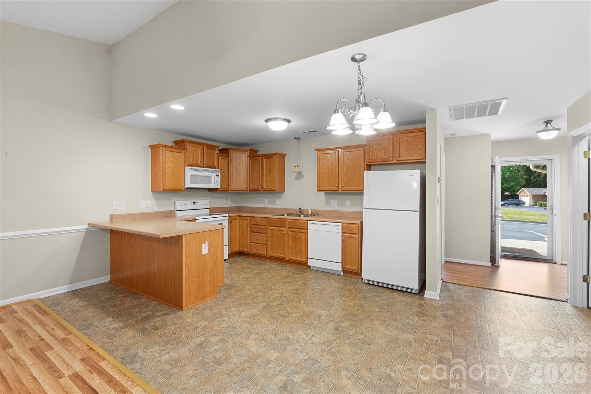 402 Pinefield Place — Thomasville