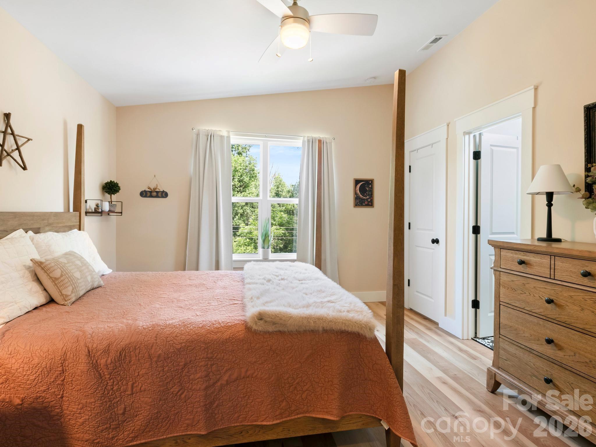 42 Cedar Street — Asheville