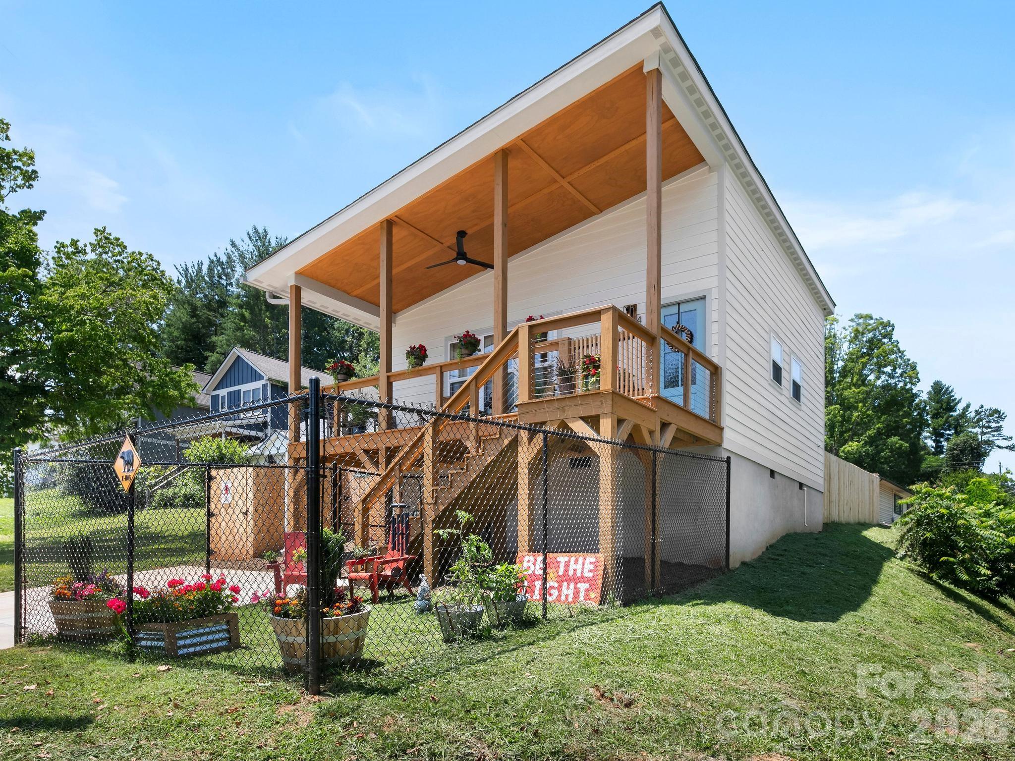 42 Cedar Street — Asheville