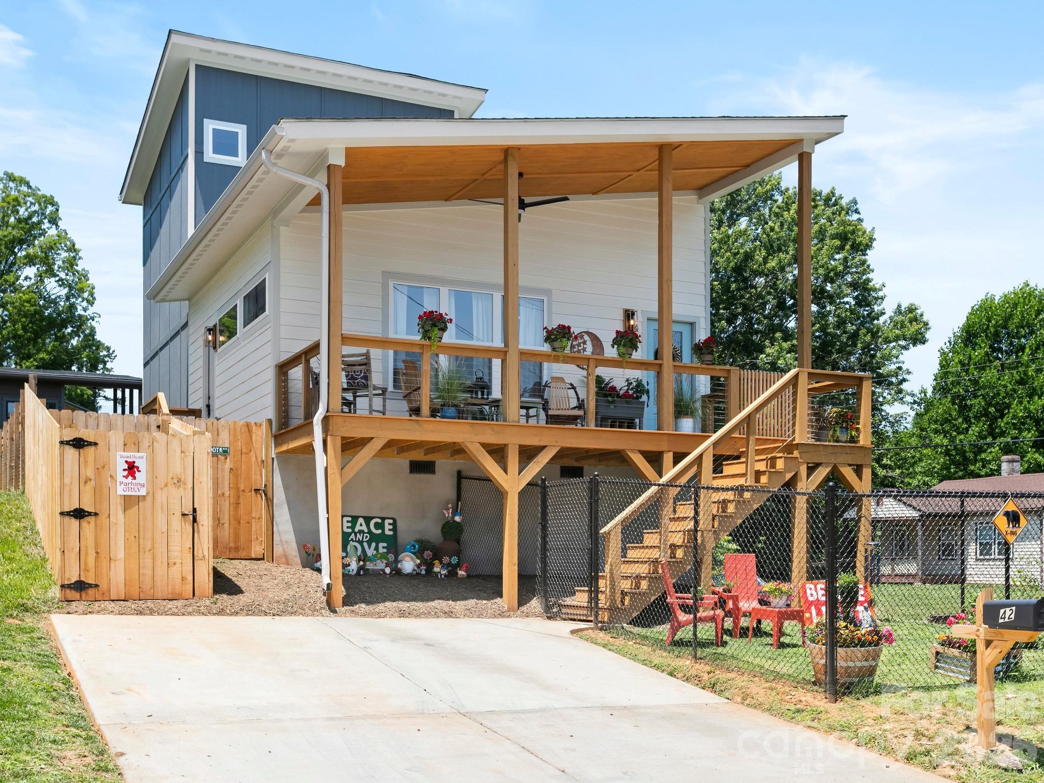 42 Cedar Street — Asheville