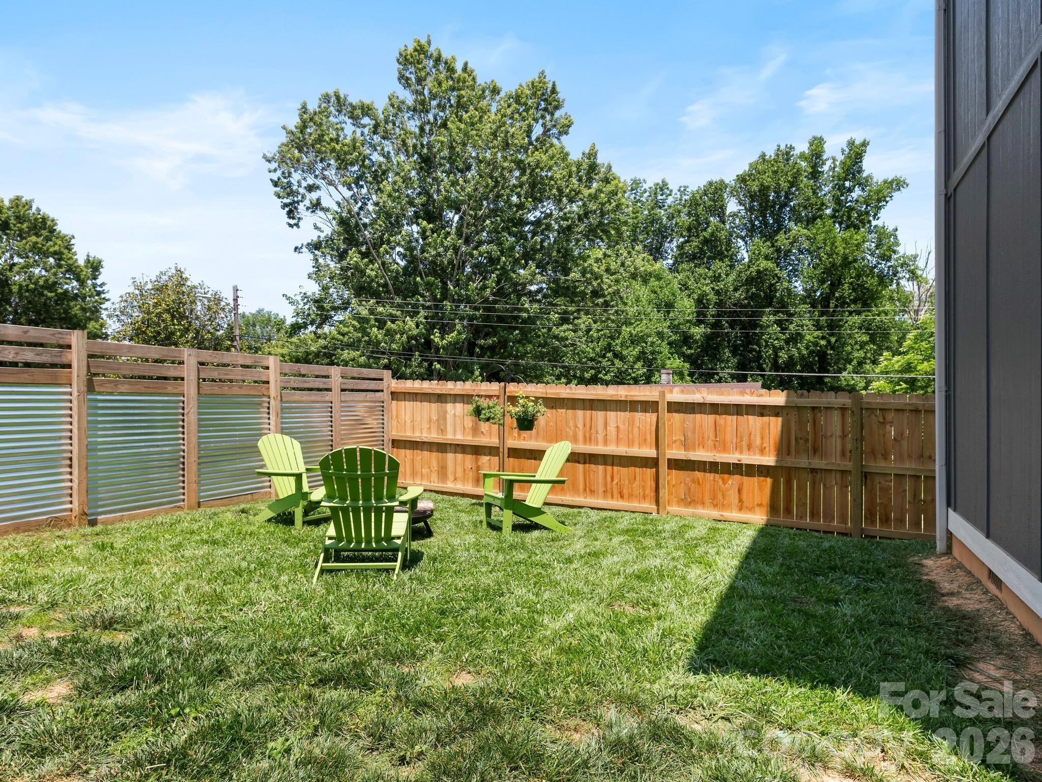 42 Cedar Street — Asheville