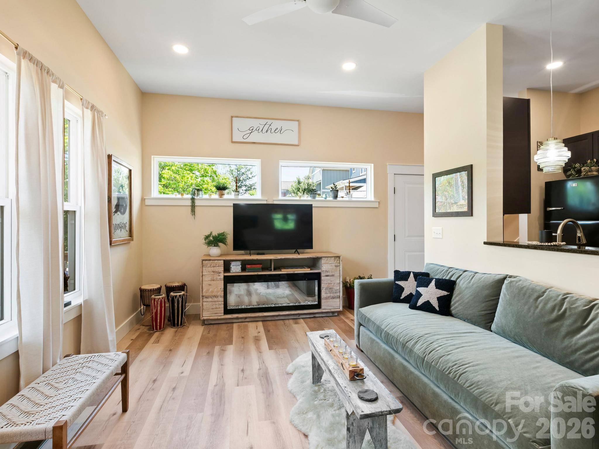 42 Cedar Street — Asheville
