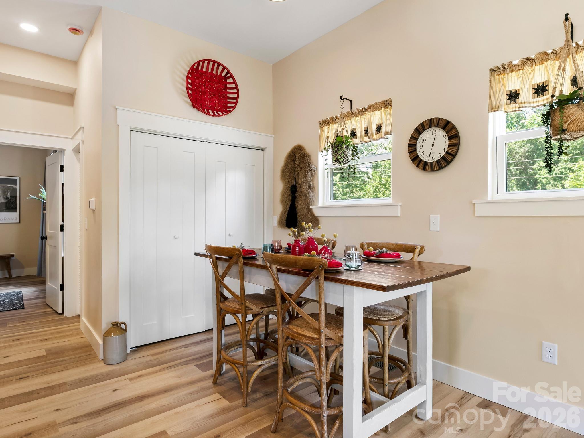 42 Cedar Street — Asheville